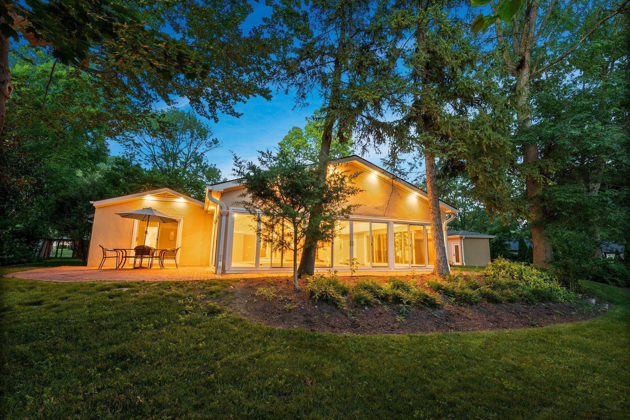3839 Woodbridge Road
