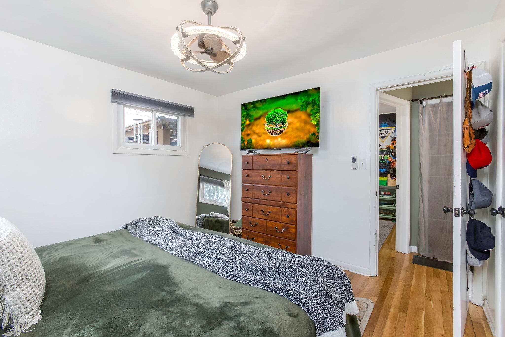 2232 Edgevale Road