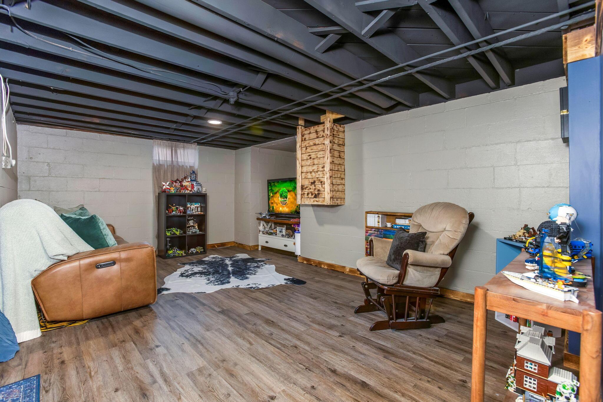 2232 Edgevale Road