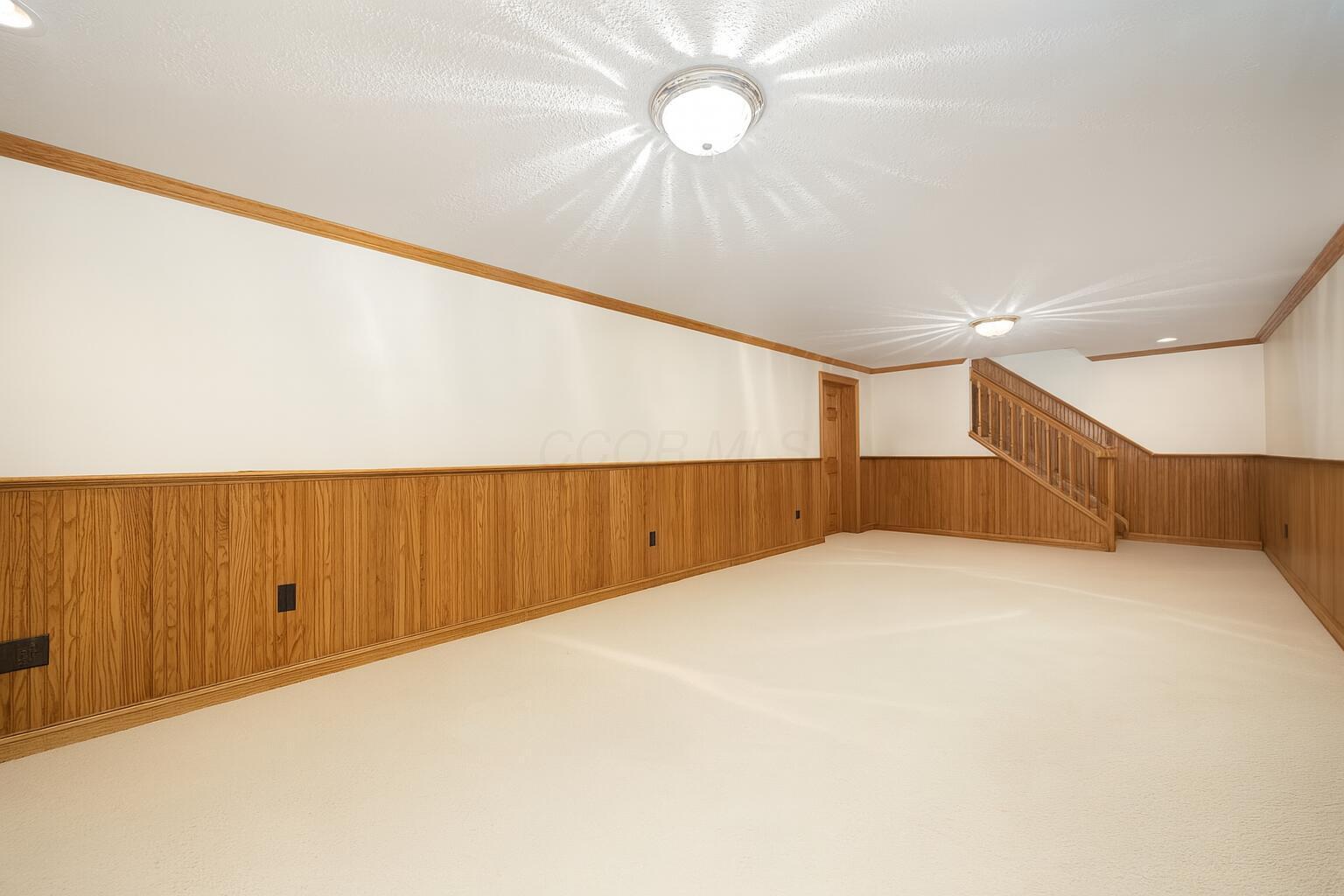 2560 Chartwell