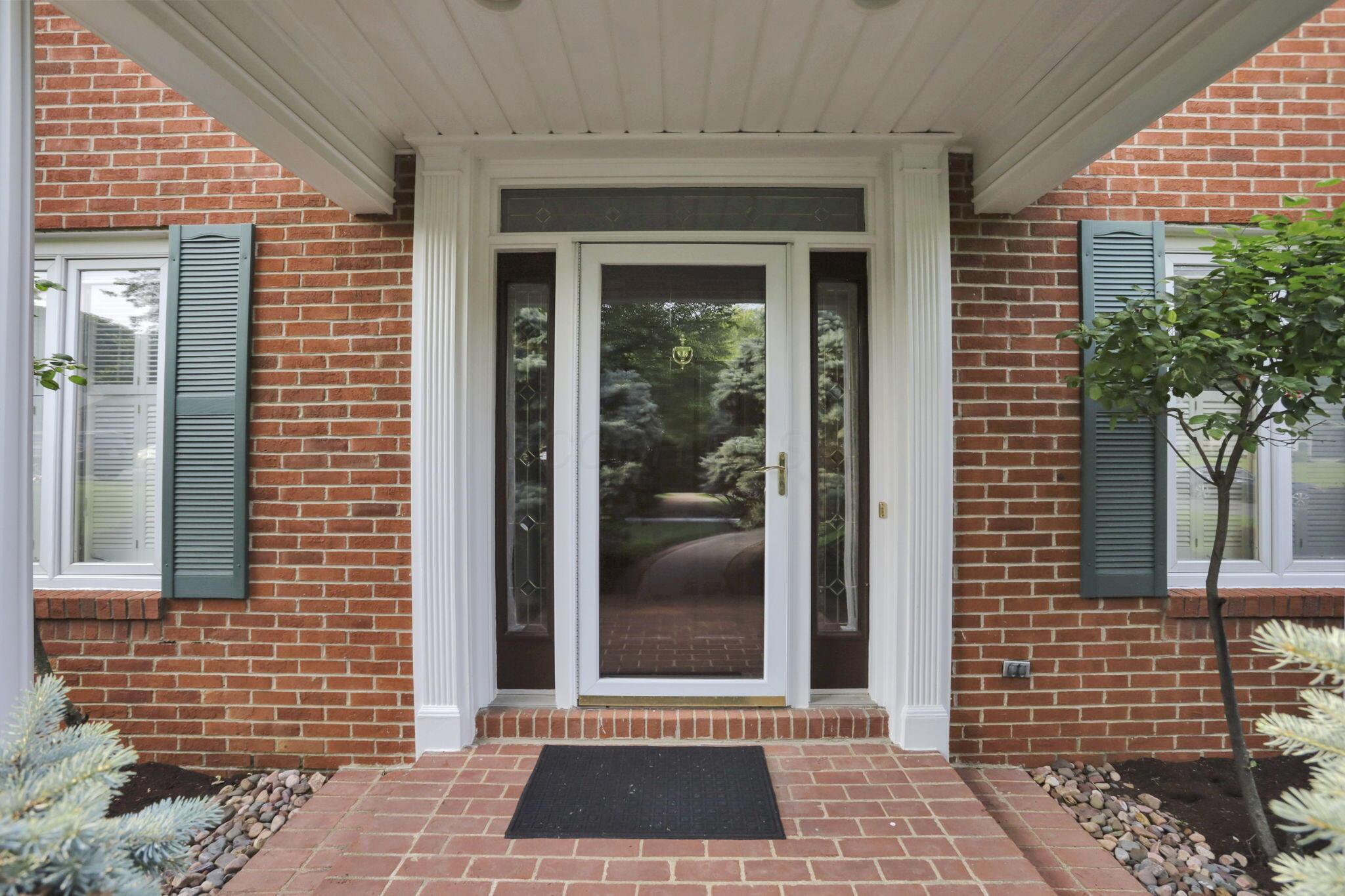 2560 Chartwell