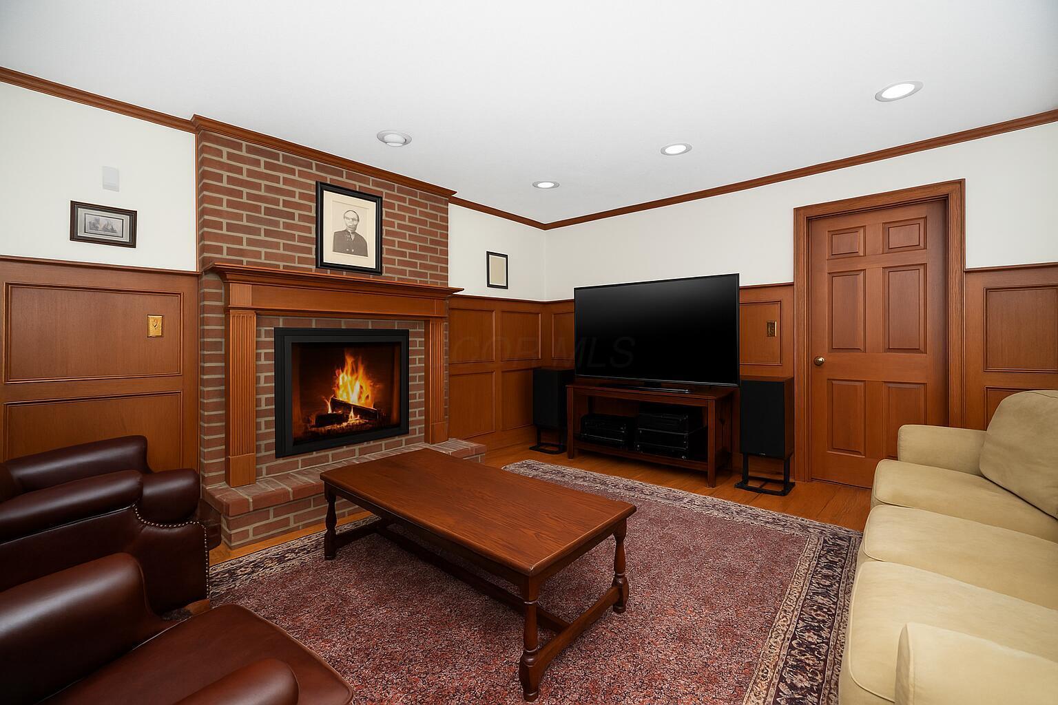 2560 Chartwell
