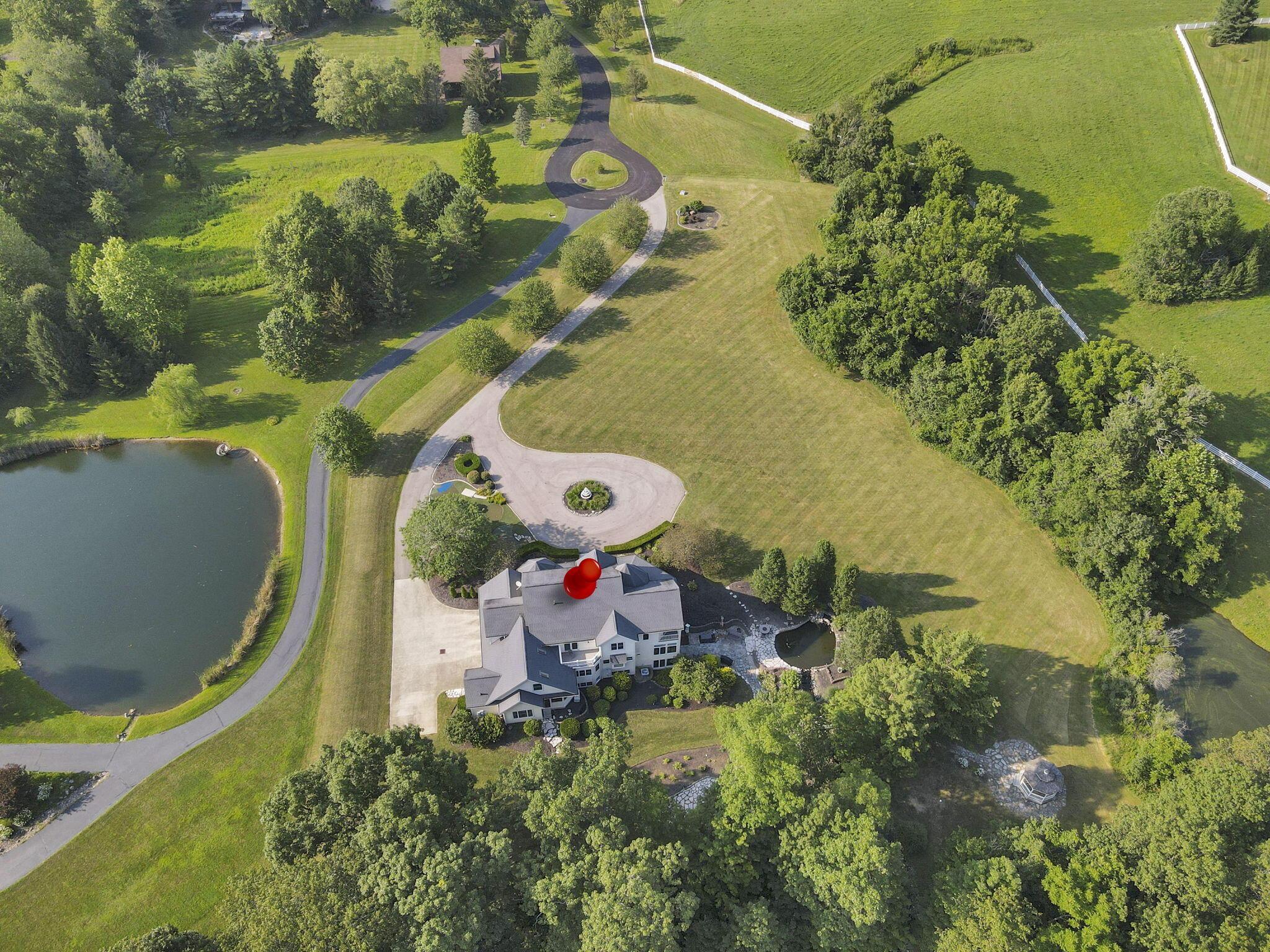 27 Greenloch Court