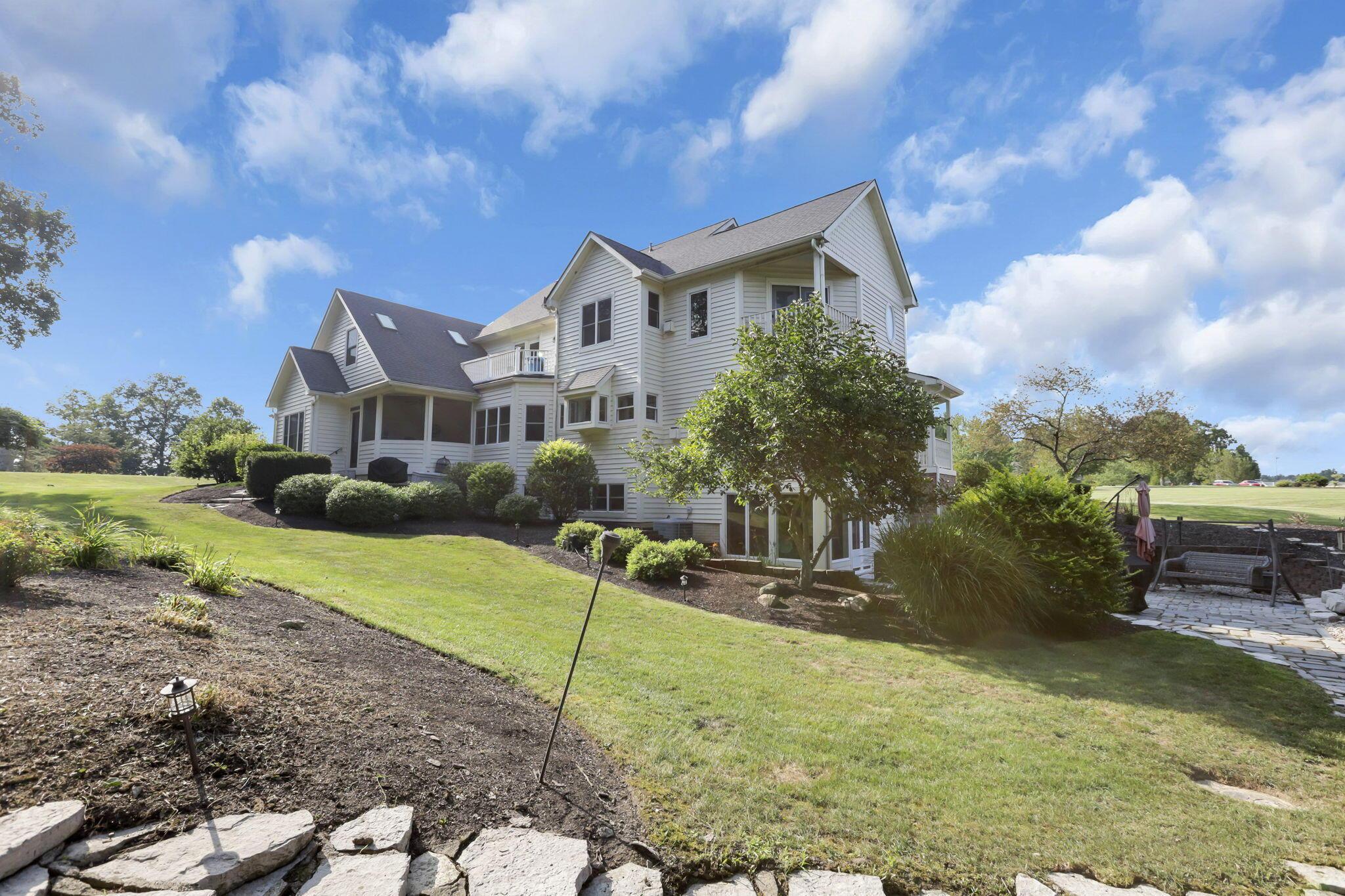 27 Greenloch Court