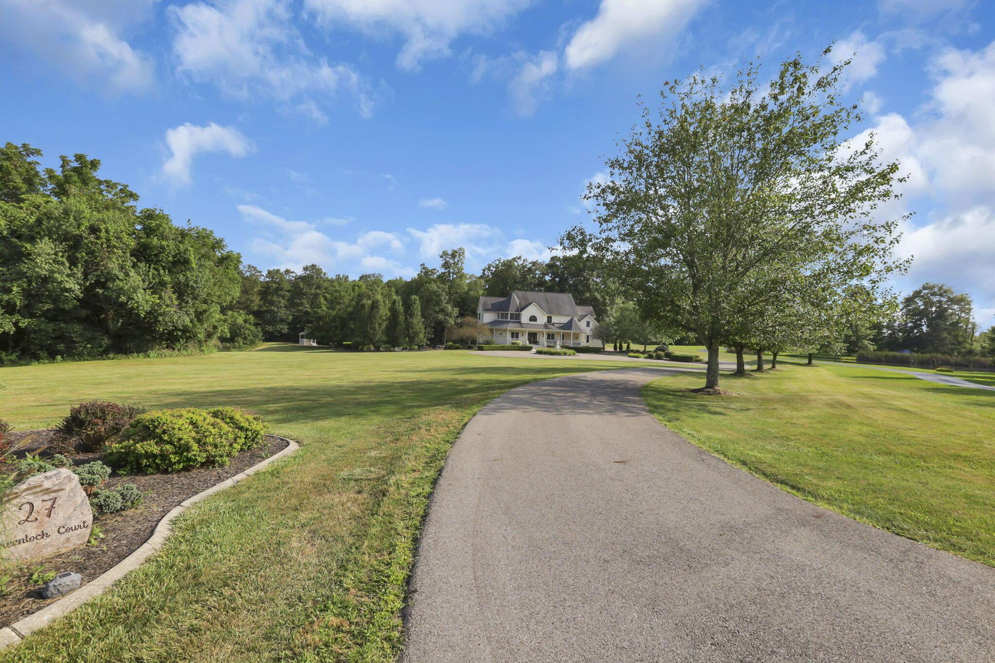 27 Greenloch Court