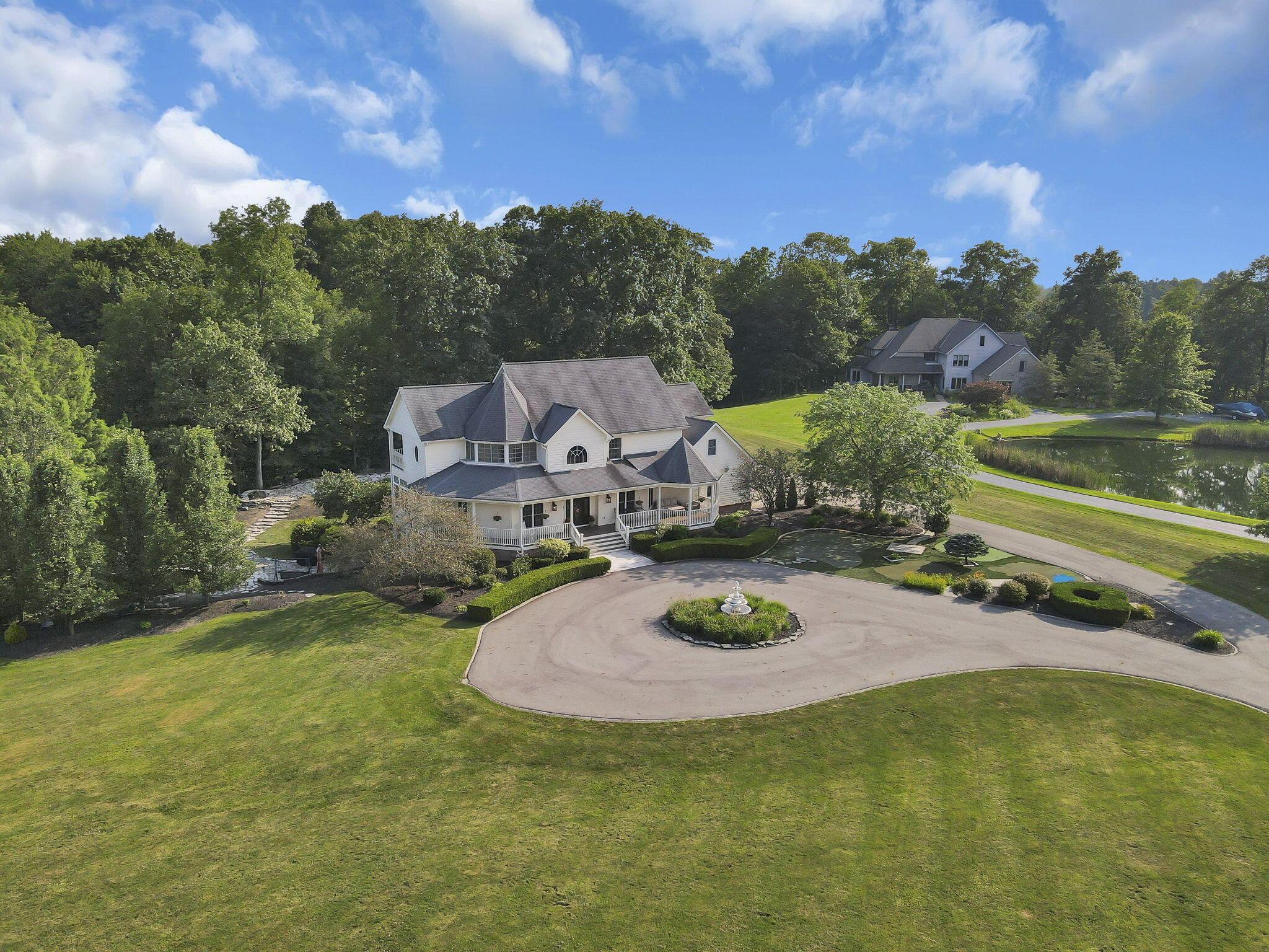 27 Greenloch Court