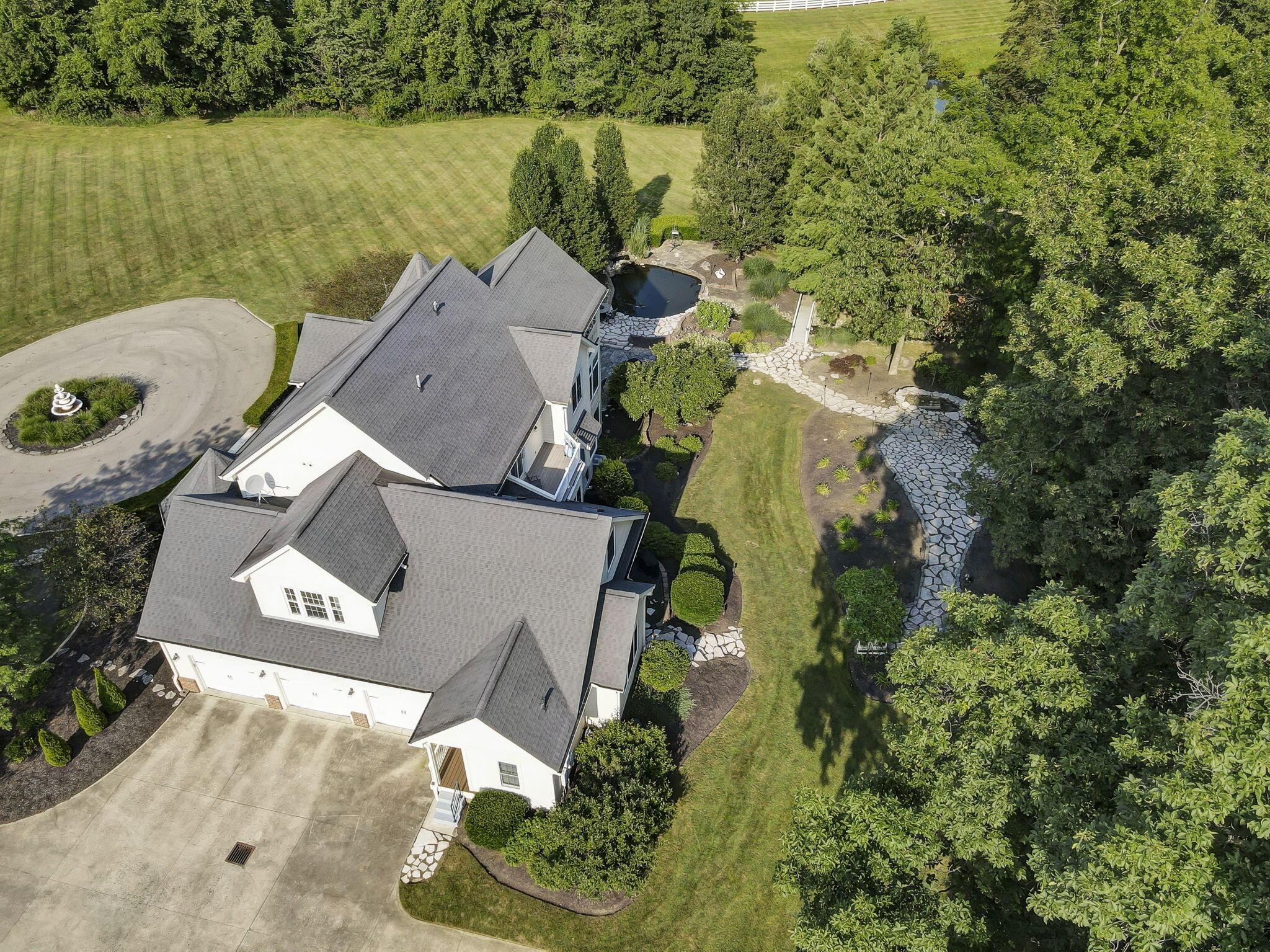 27 Greenloch Court