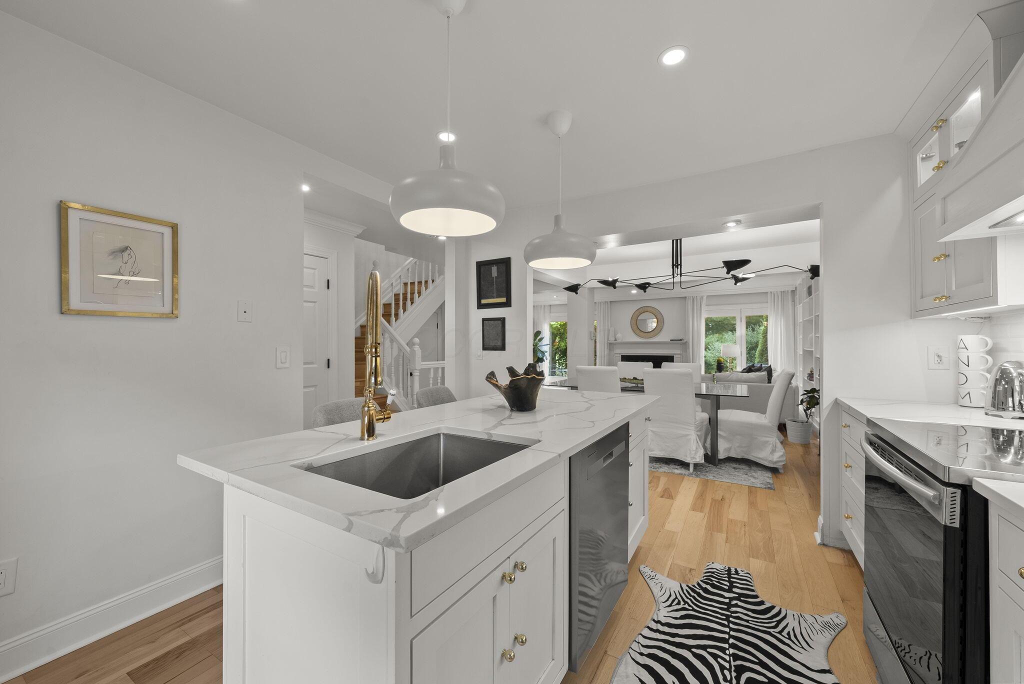 2328 Sedgwick Drive