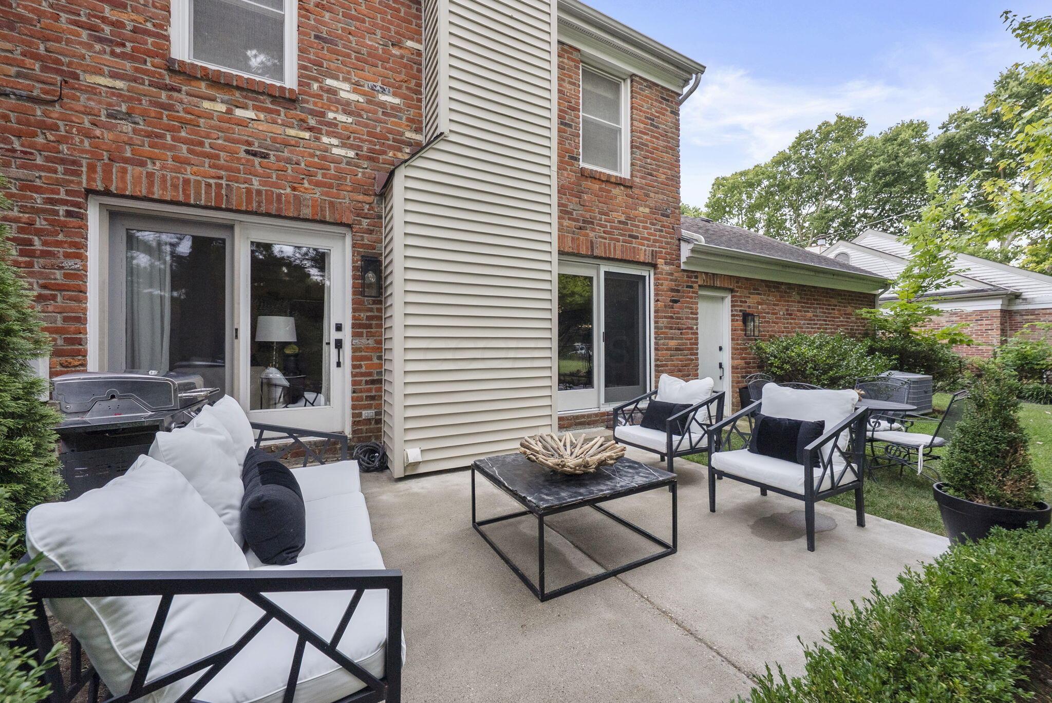 2328 Sedgwick Drive