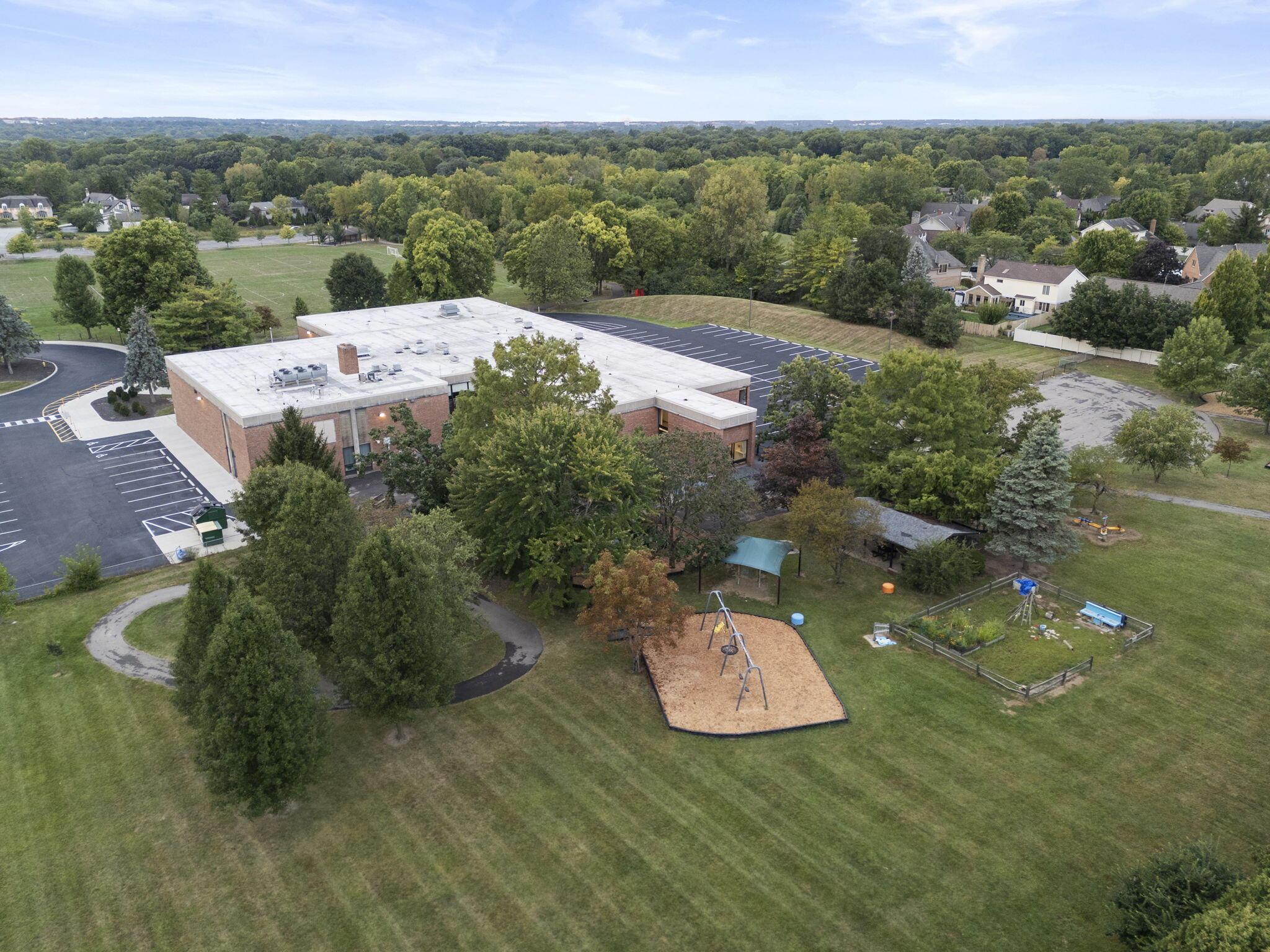 2328 Sedgwick Drive