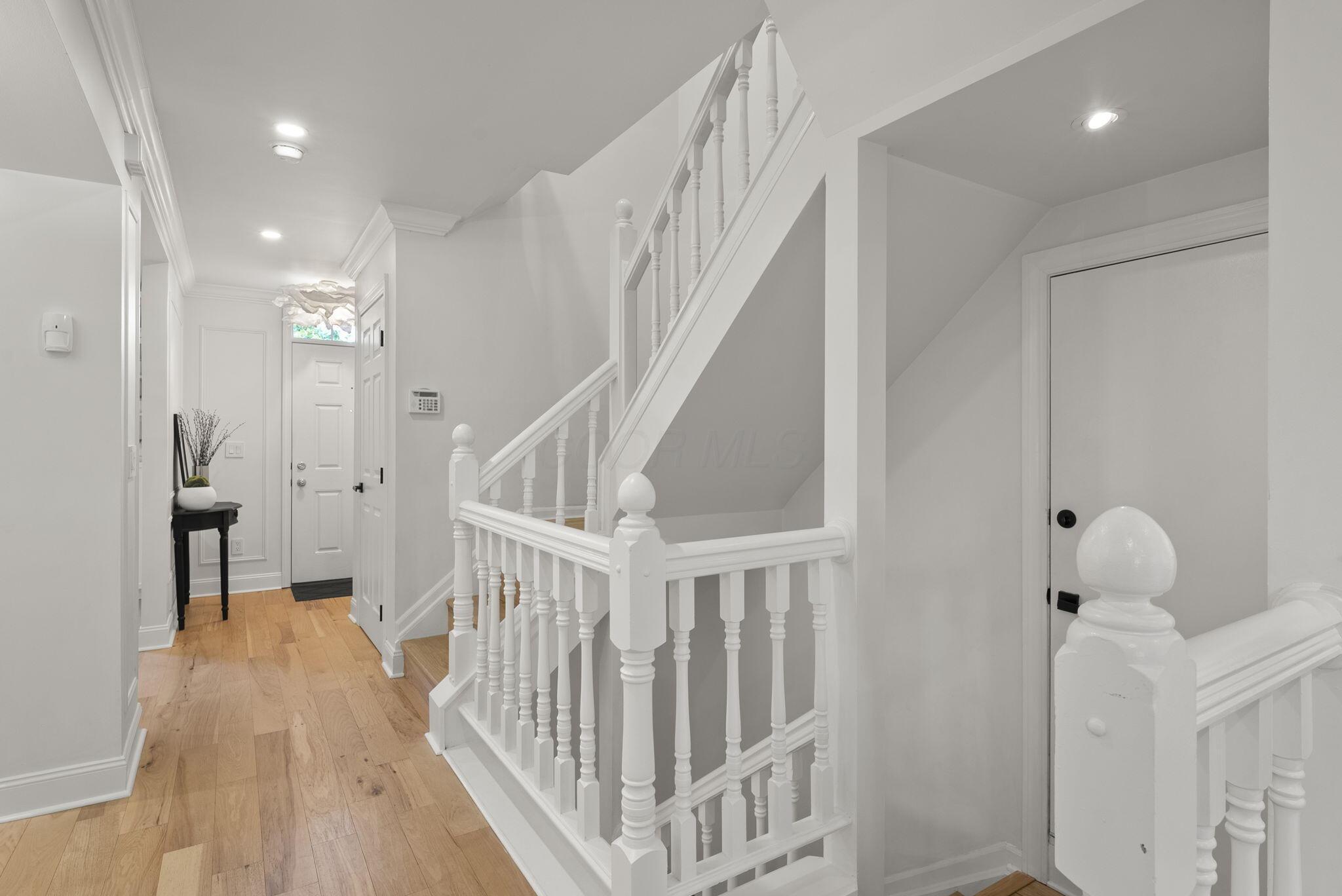 2328 Sedgwick Drive