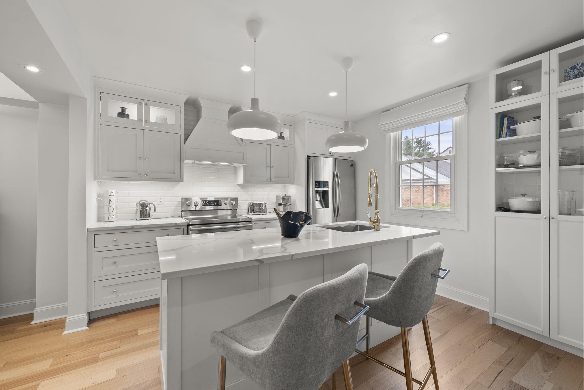 2328 Sedgwick Drive