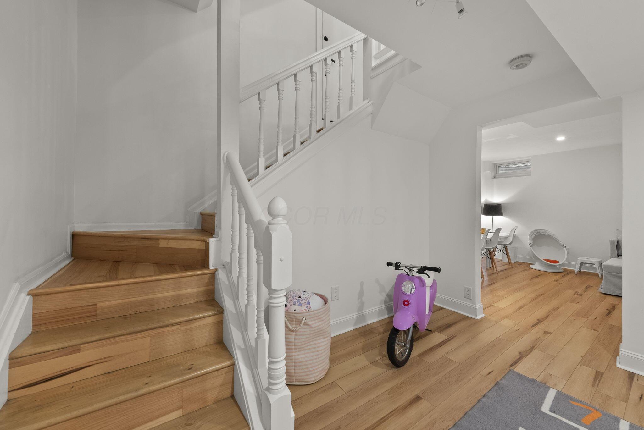 2328 Sedgwick Drive