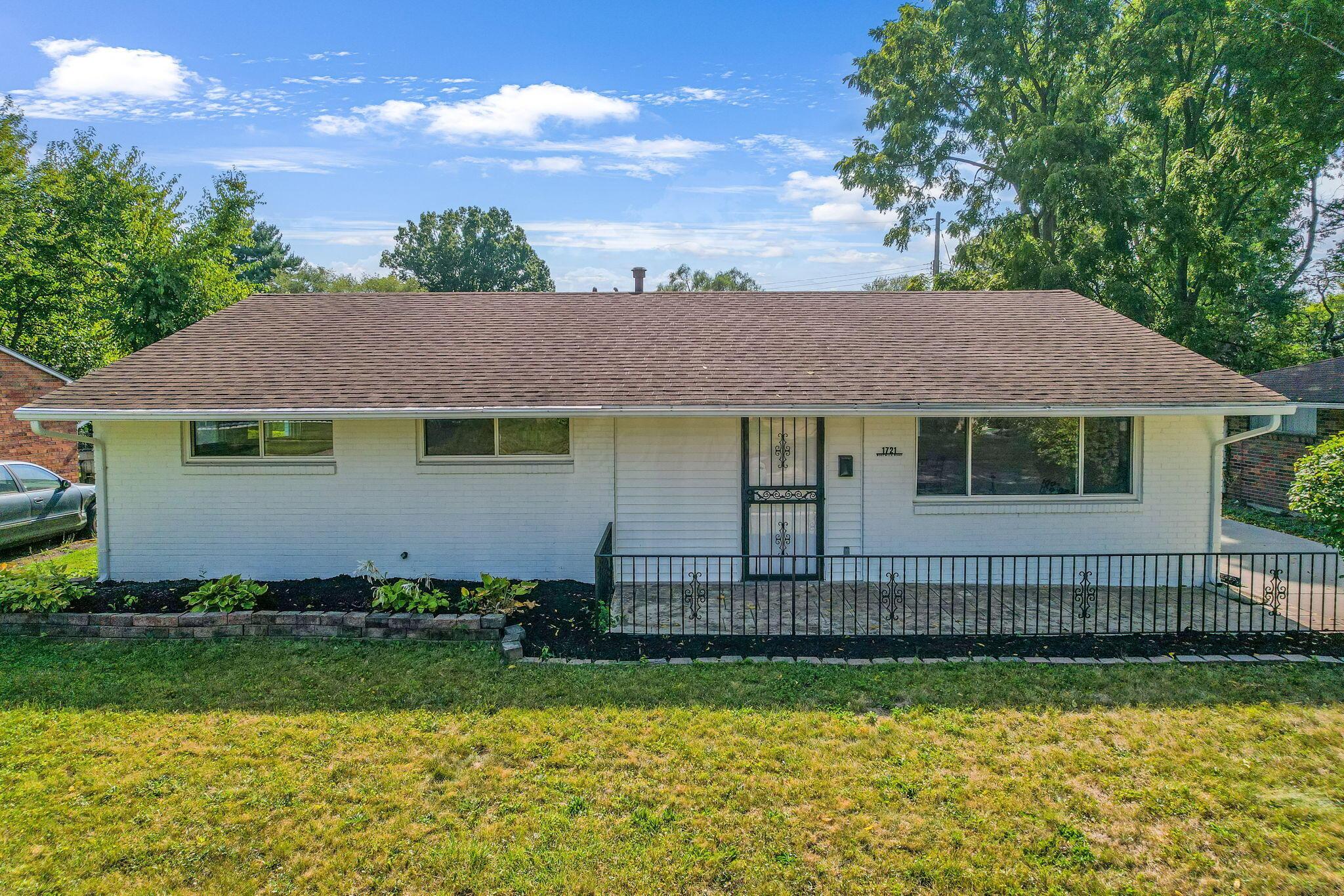 1721 Bostwick Road