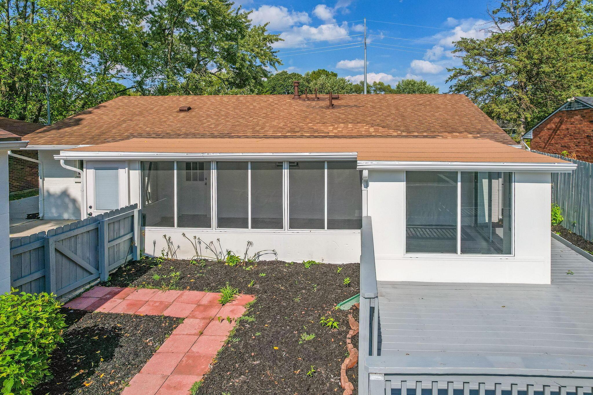 1721 Bostwick Road
