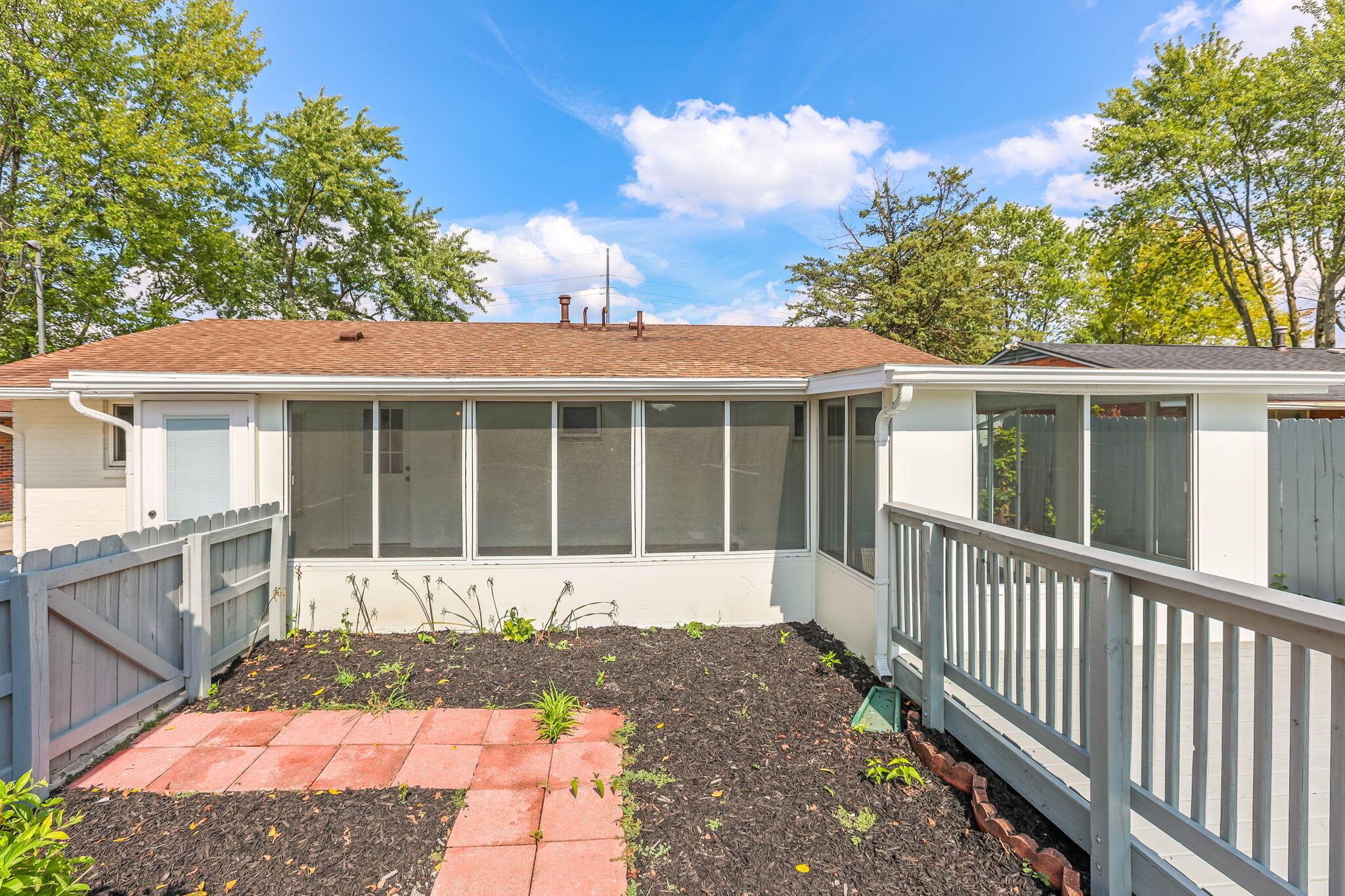 1721 Bostwick Road