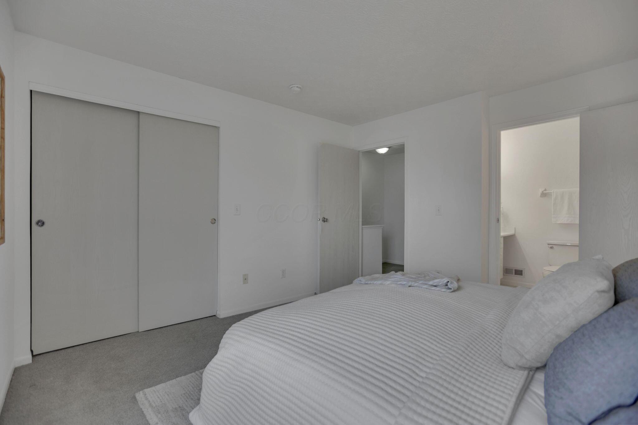 4641 Athalia Drive, 18b