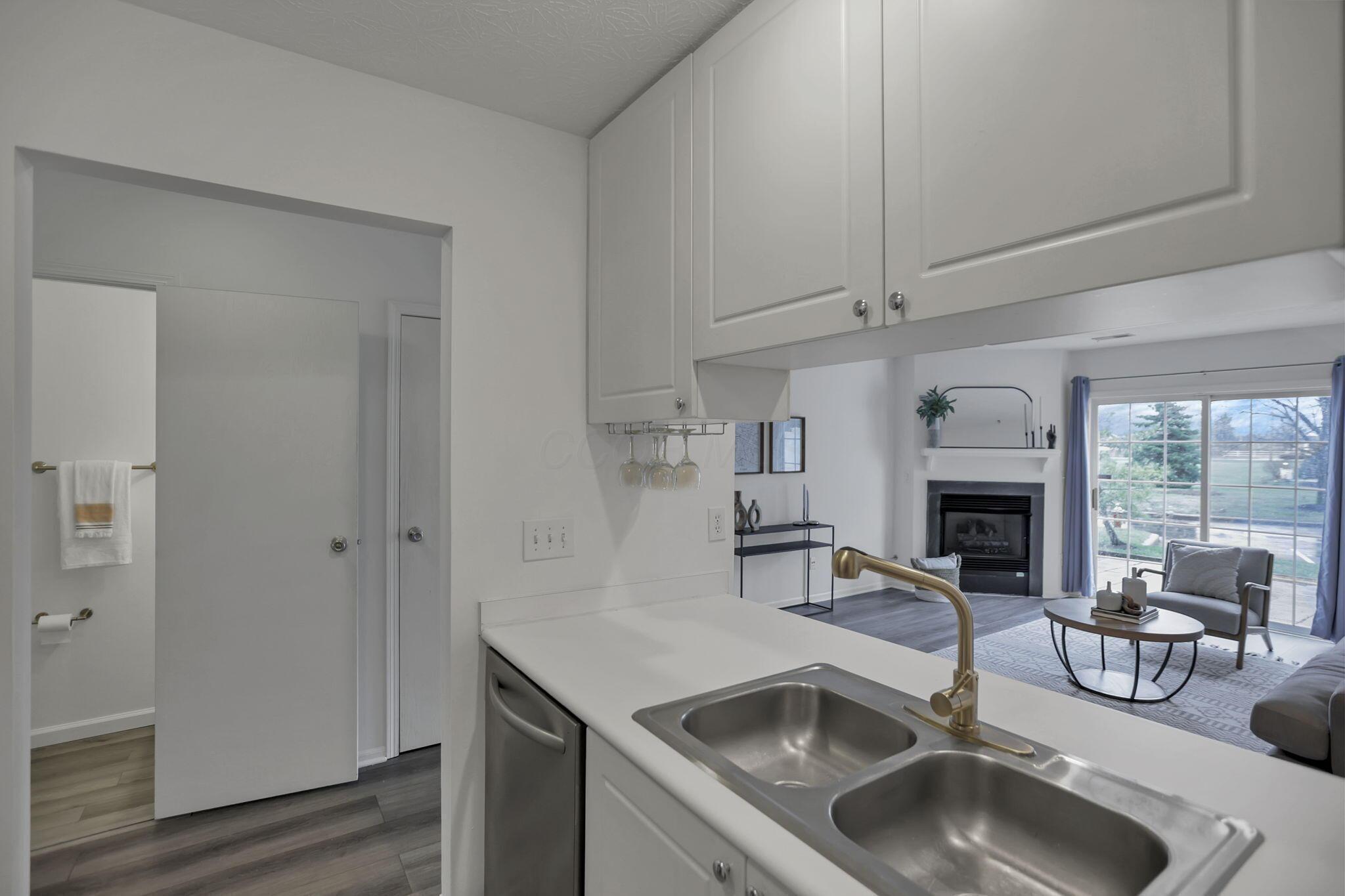 4641 Athalia Drive, 18b