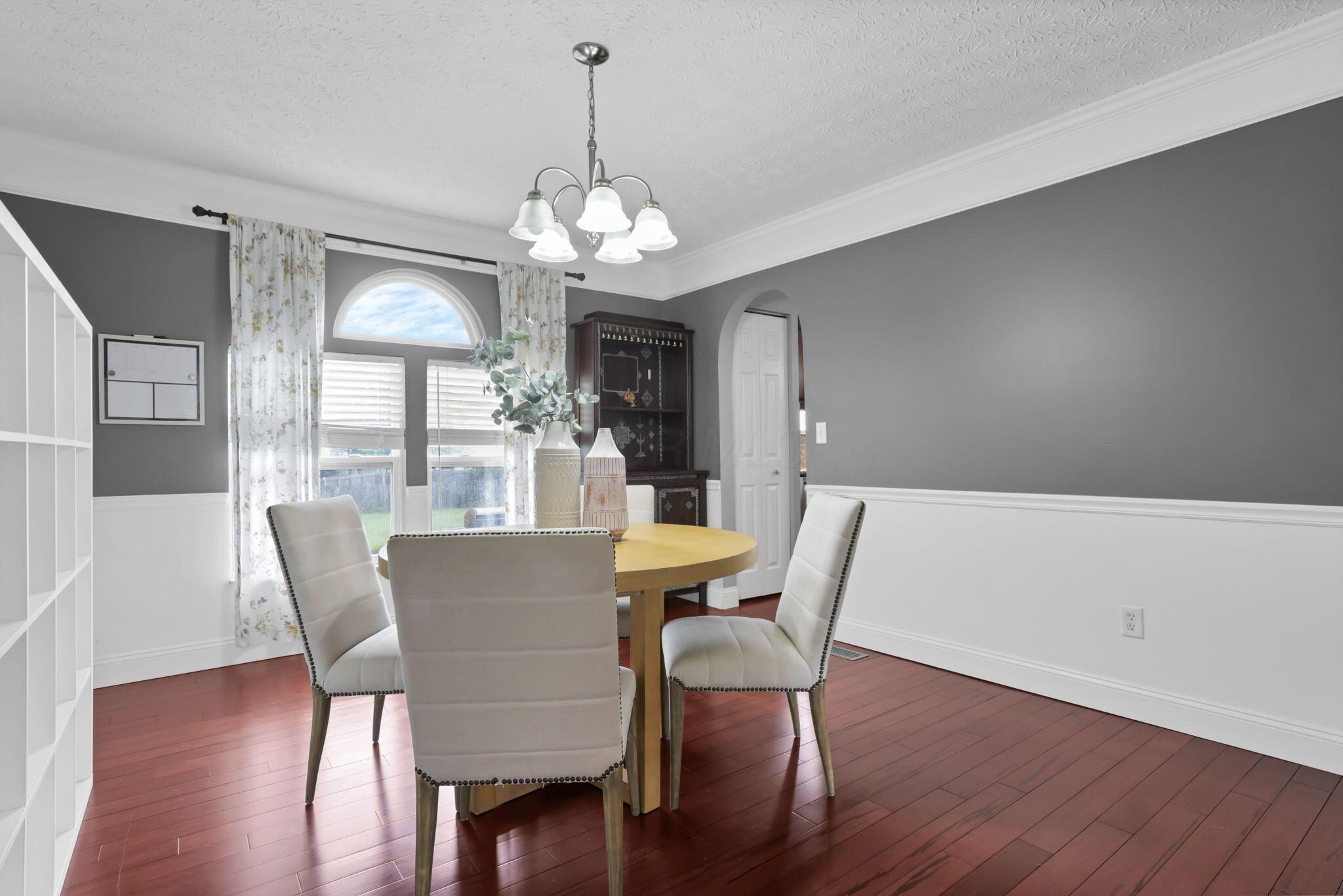 6492 River's Edge Drive