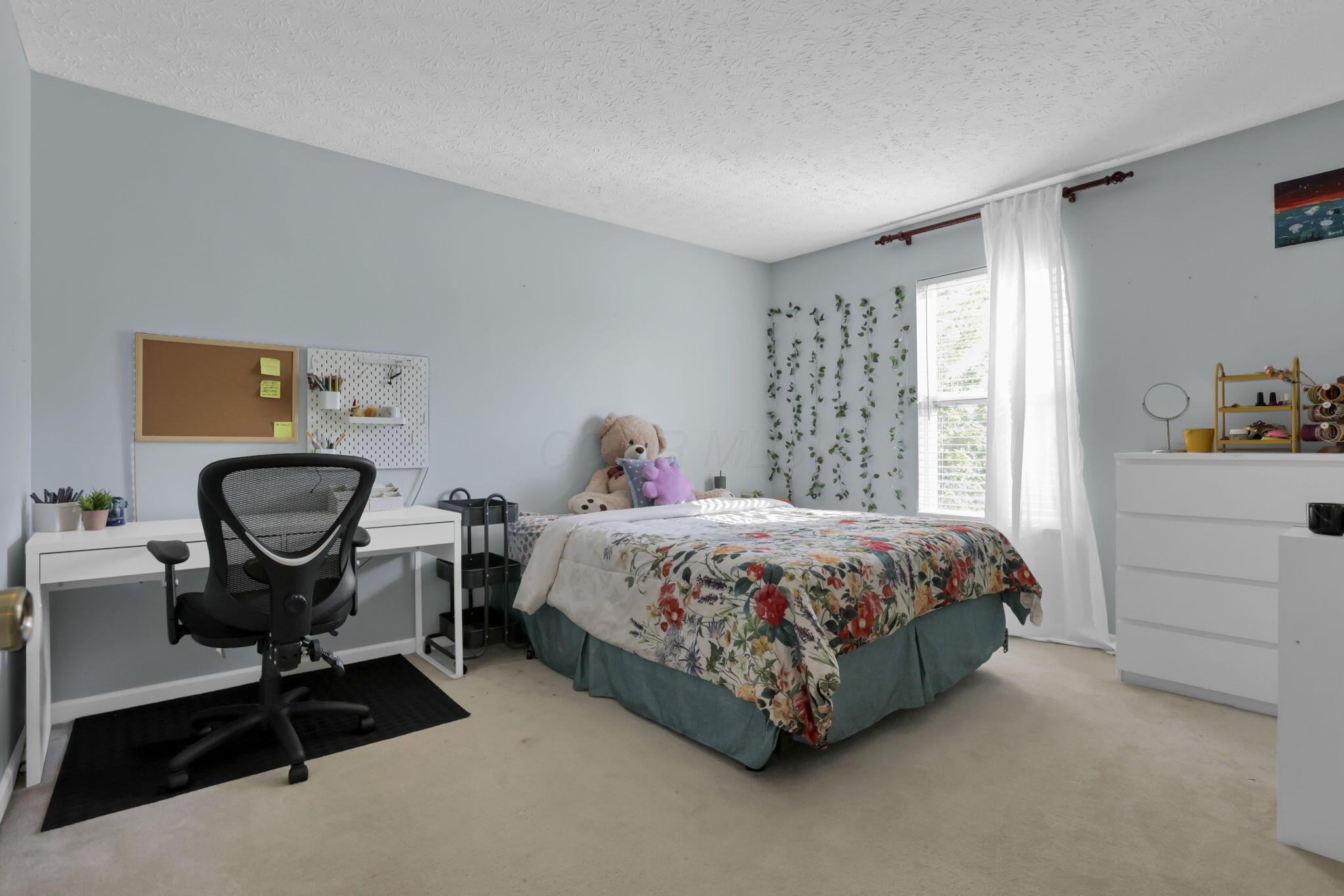 6492 River's Edge Drive