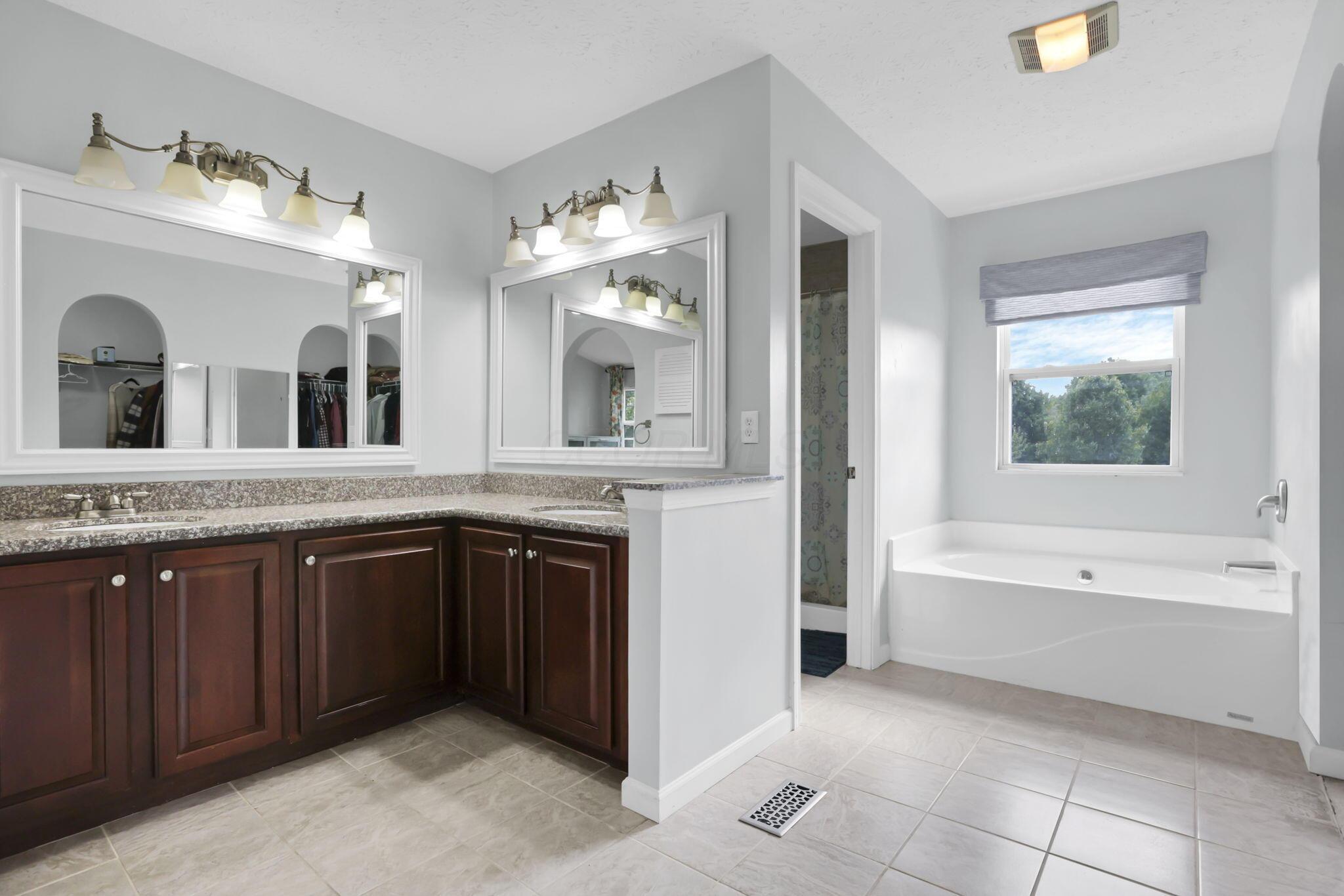 6492 River's Edge Drive