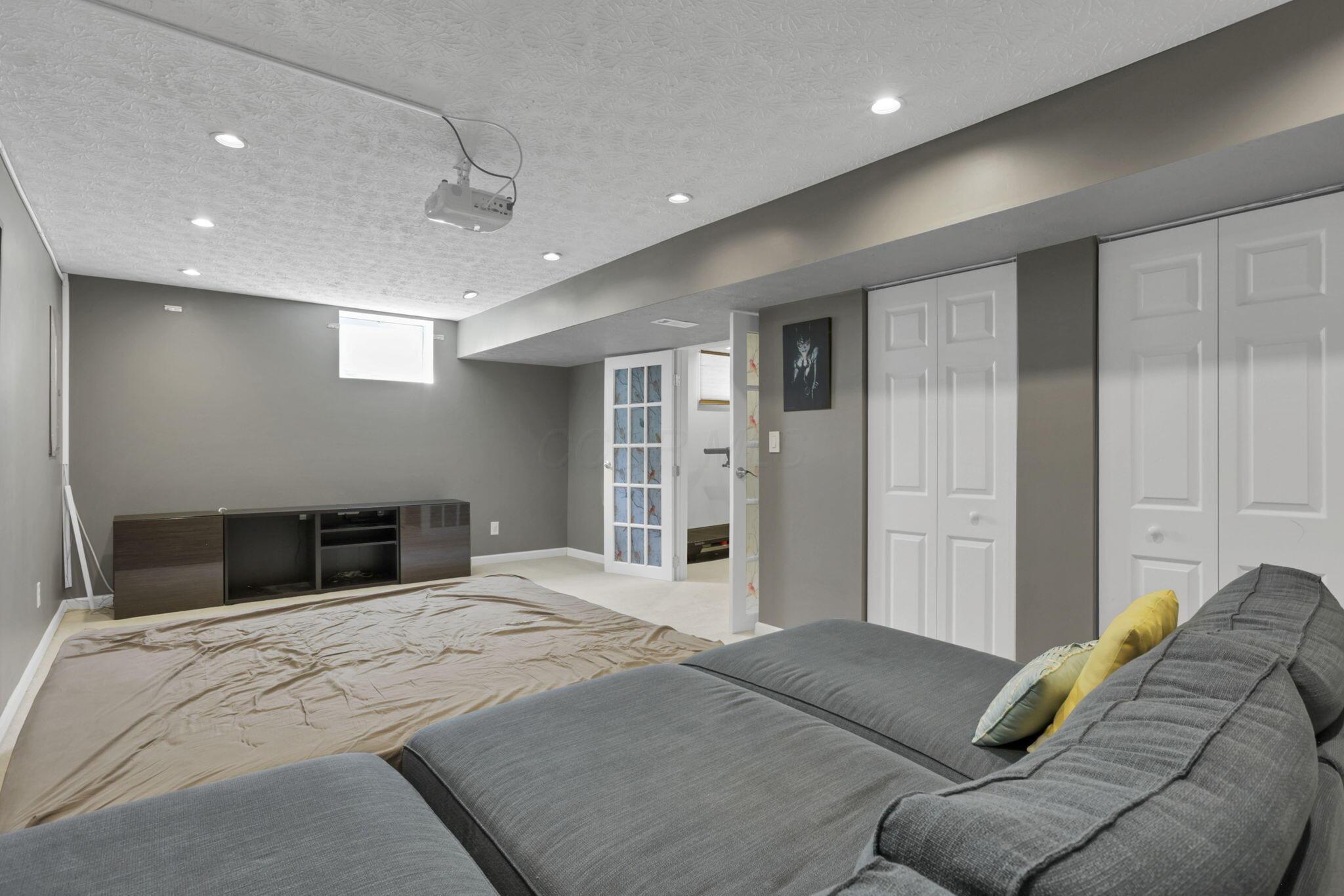 6492 River's Edge Drive