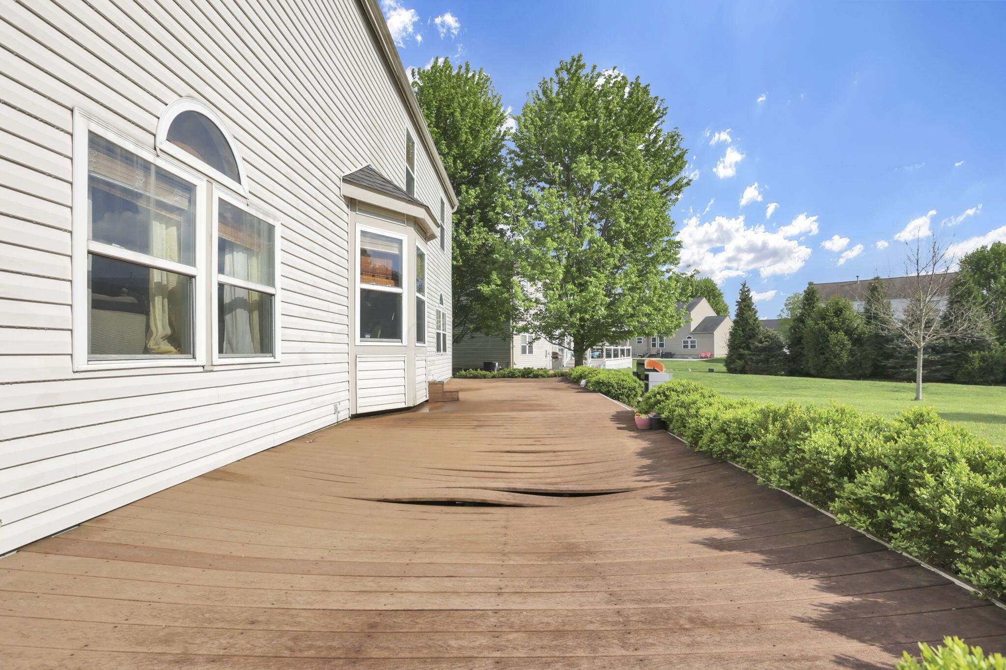 6492 River's Edge Drive