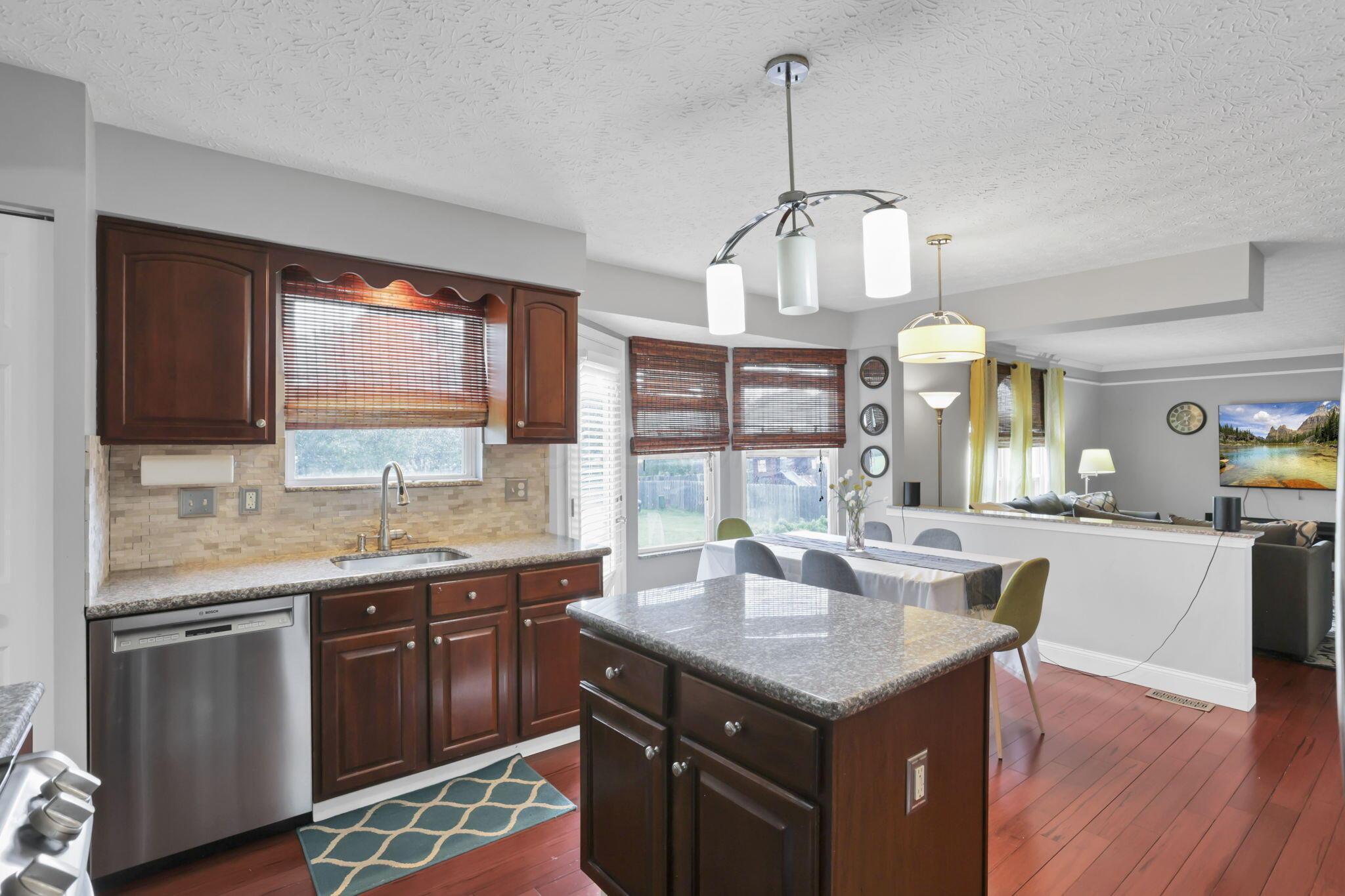 6492 River's Edge Drive