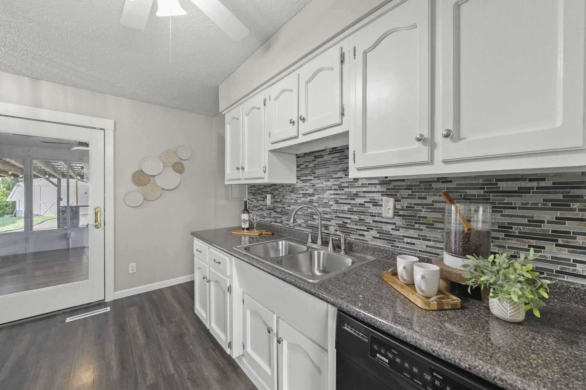 5392 Carbondale Drive