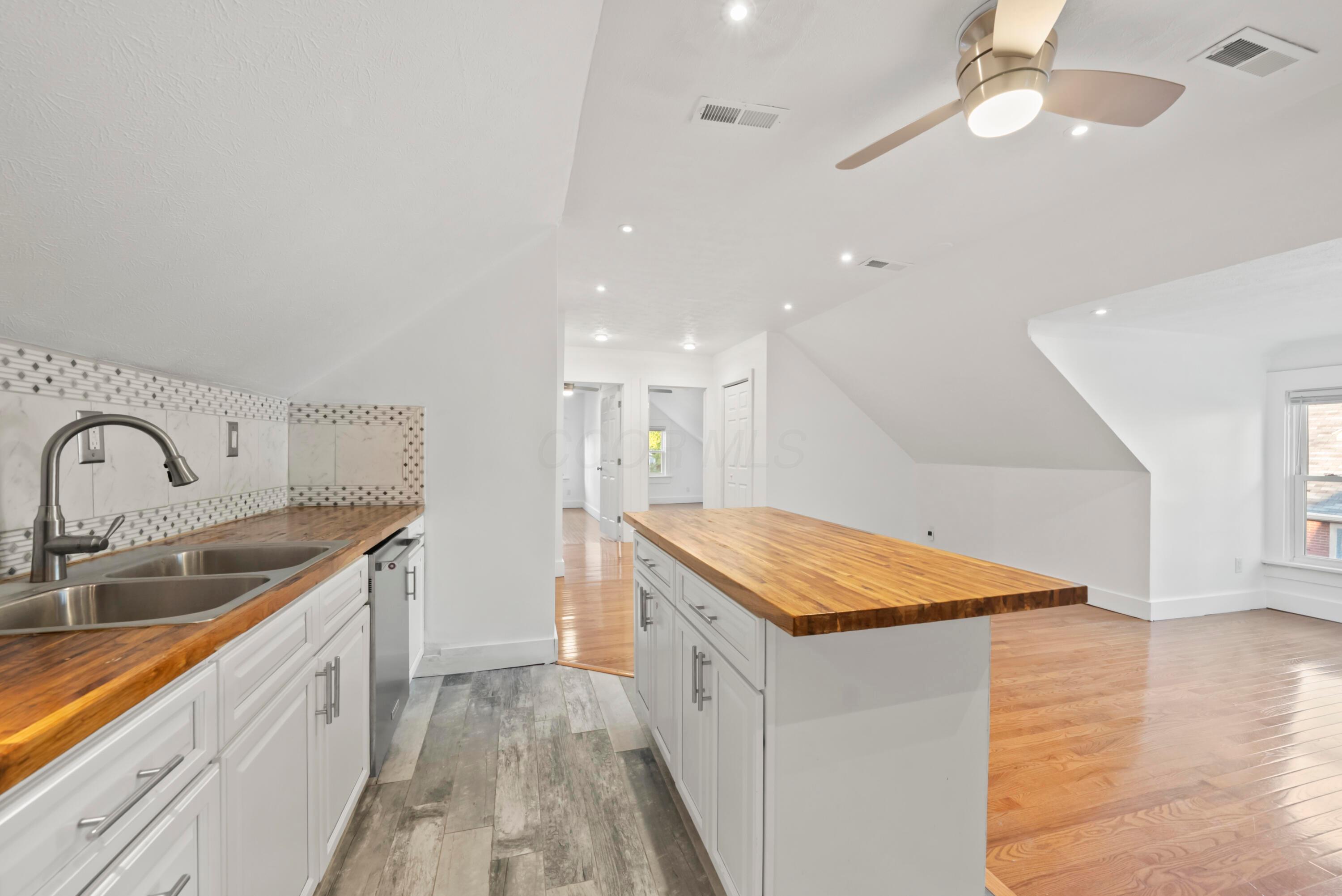 1667-1671 Bryden Road