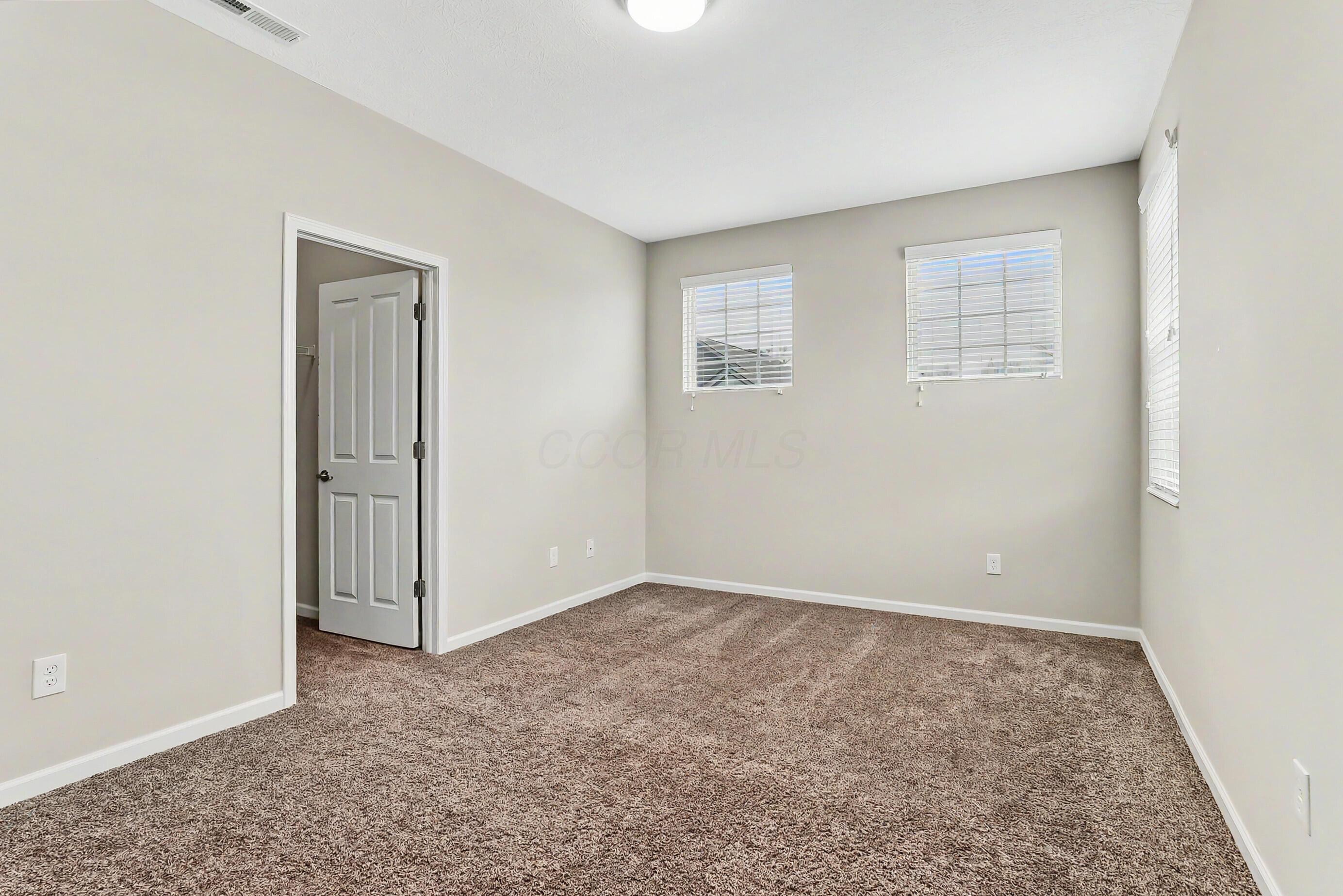 800 Redwood Lane