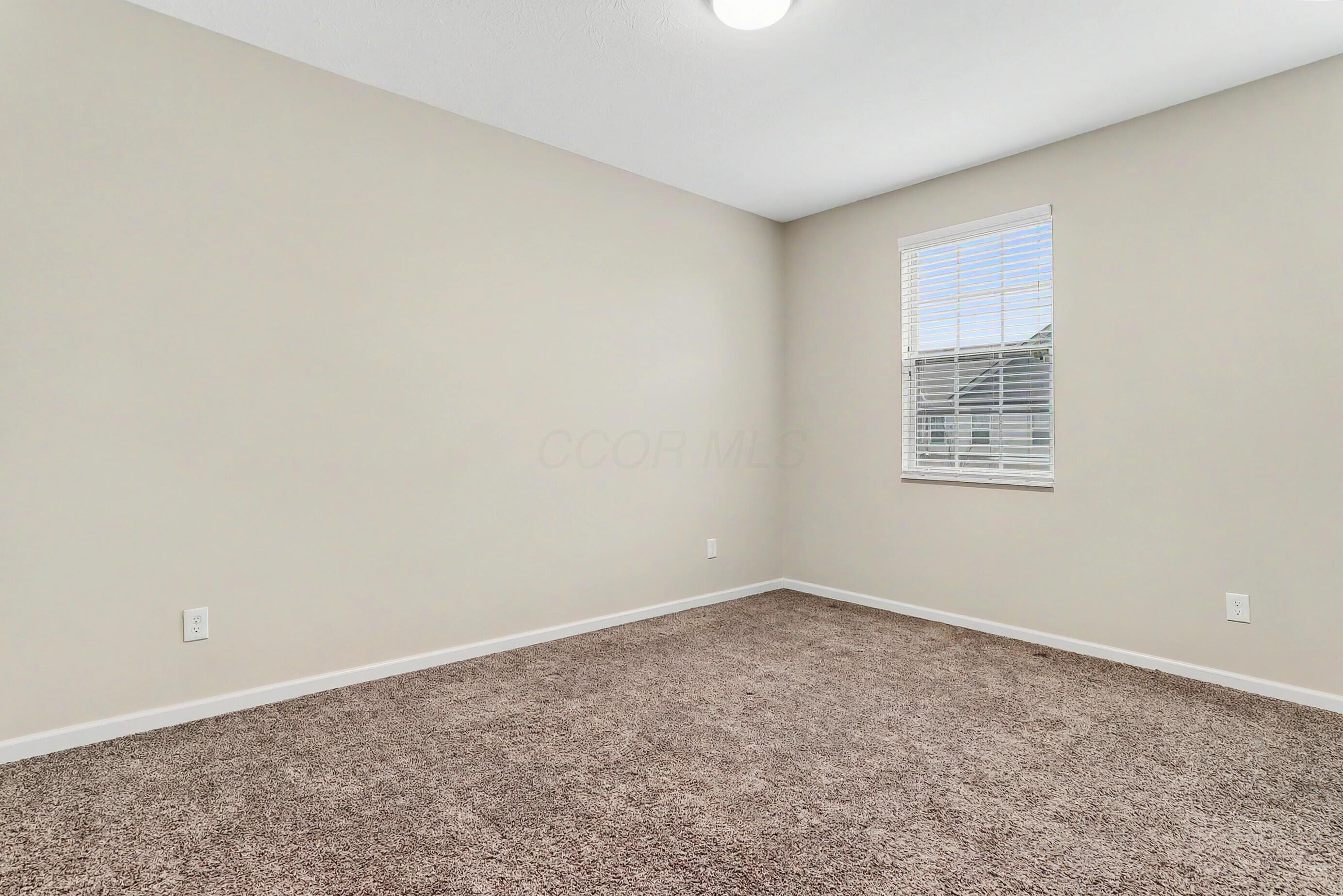 800 Redwood Lane