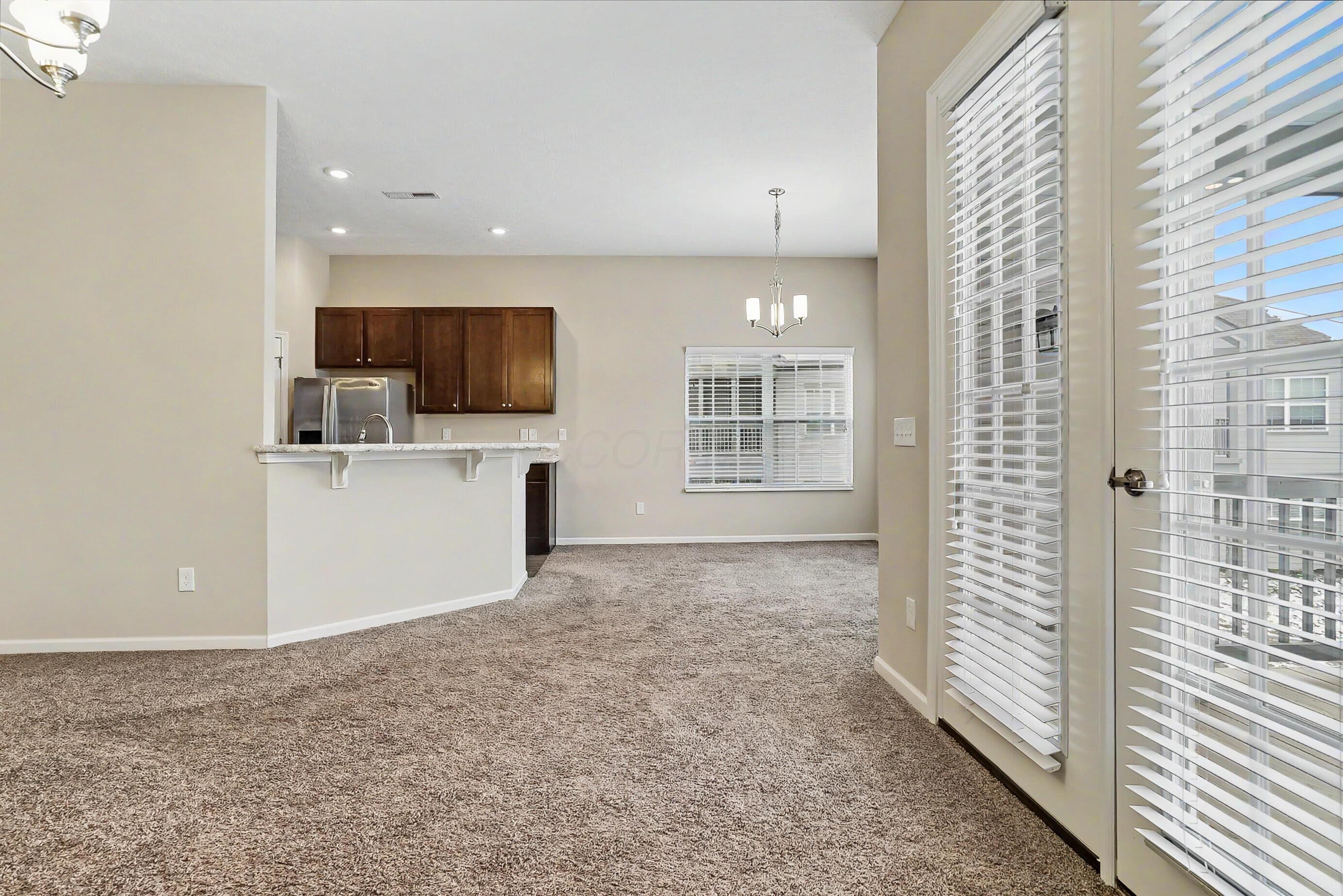 800 Redwood Lane