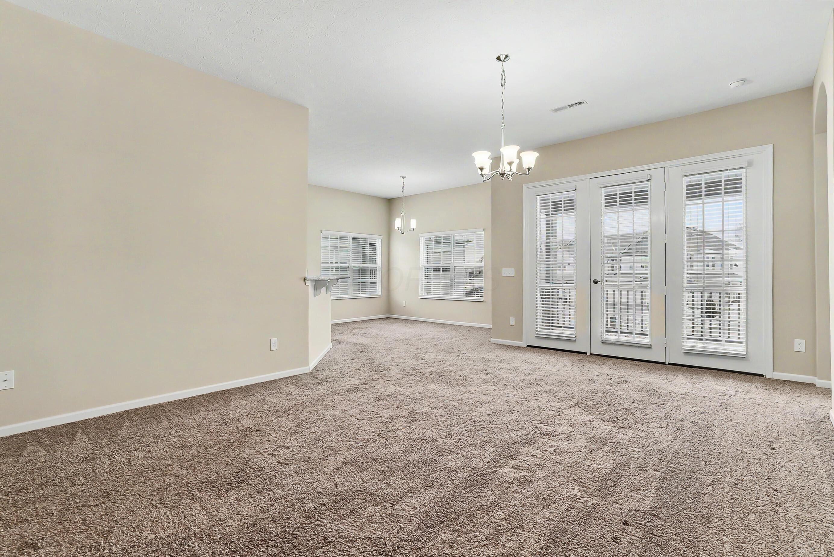 800 Redwood Lane
