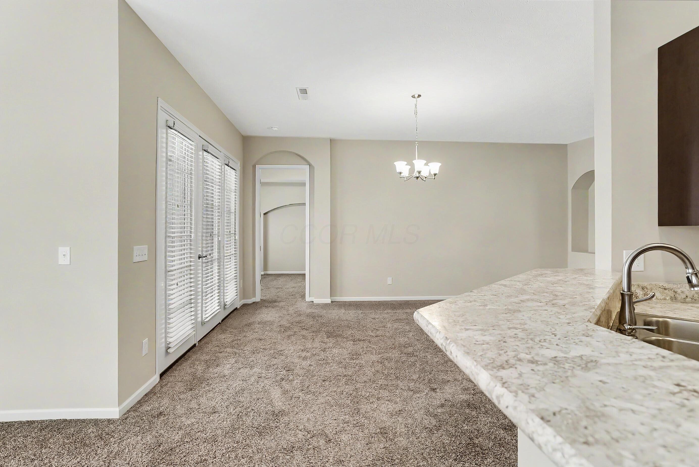 800 Redwood Lane