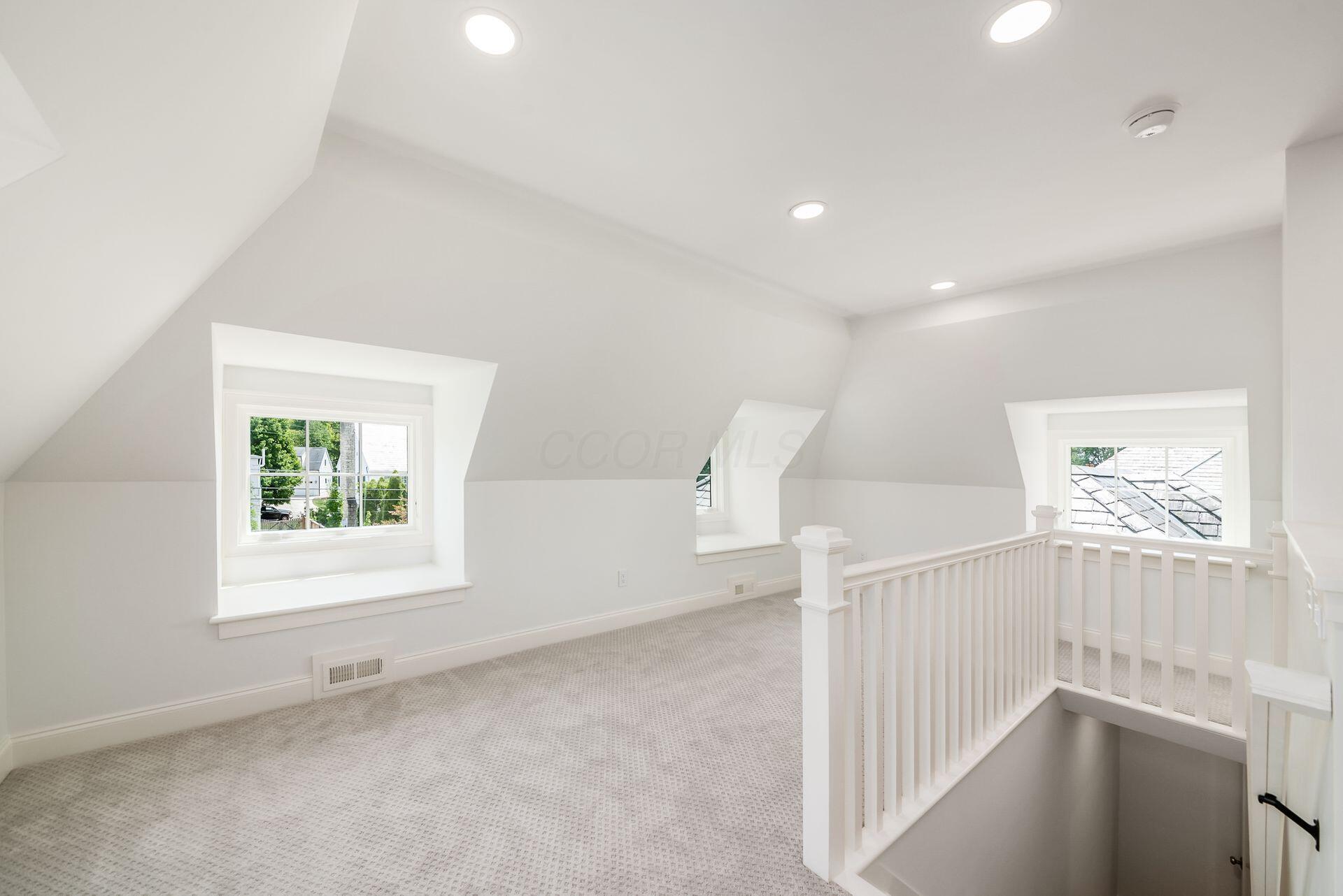 2252 Club Road