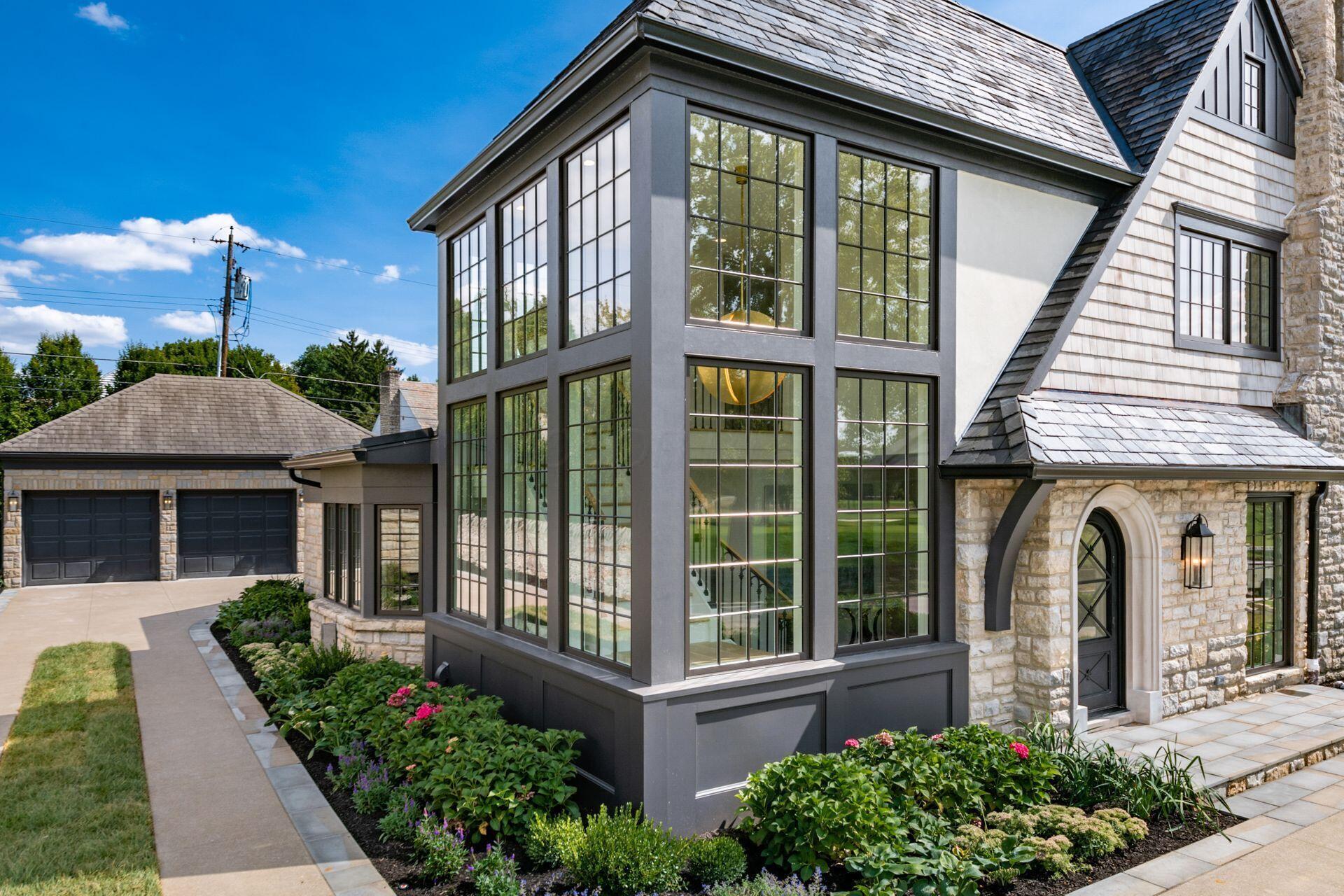 2252 Club Road
