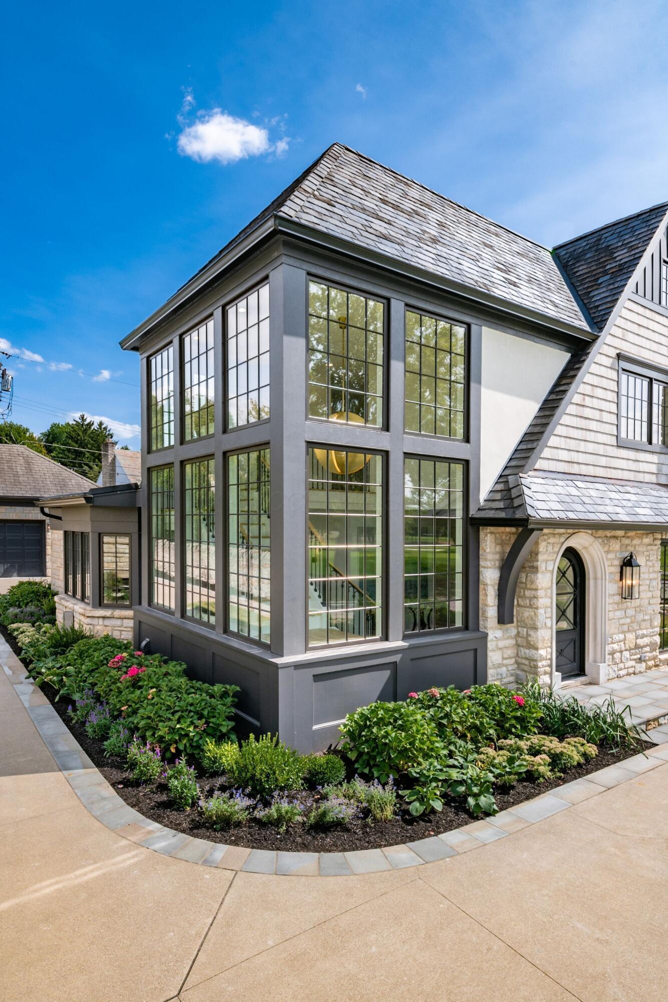 2252 Club Road