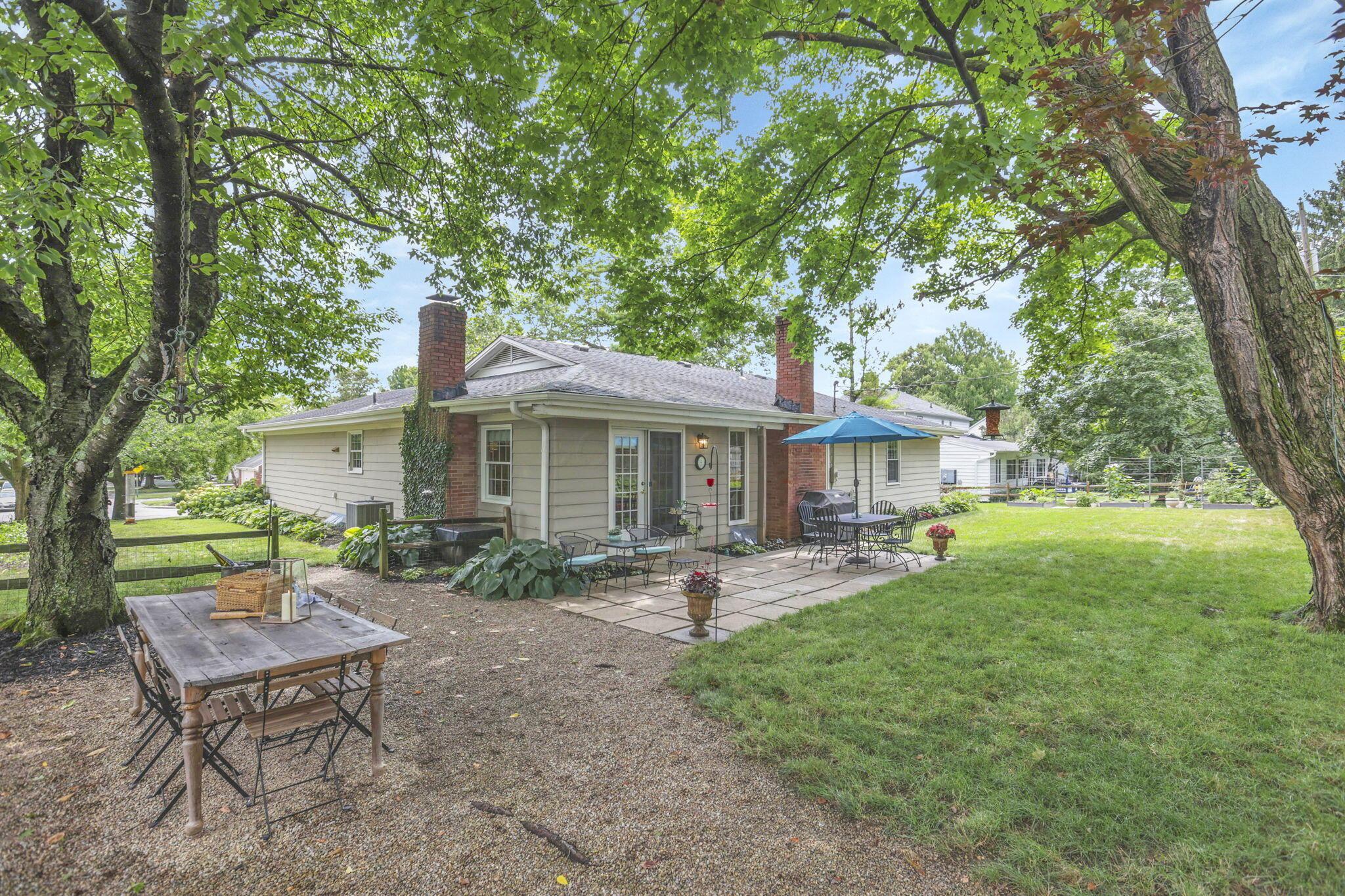 4375 Castleton Road