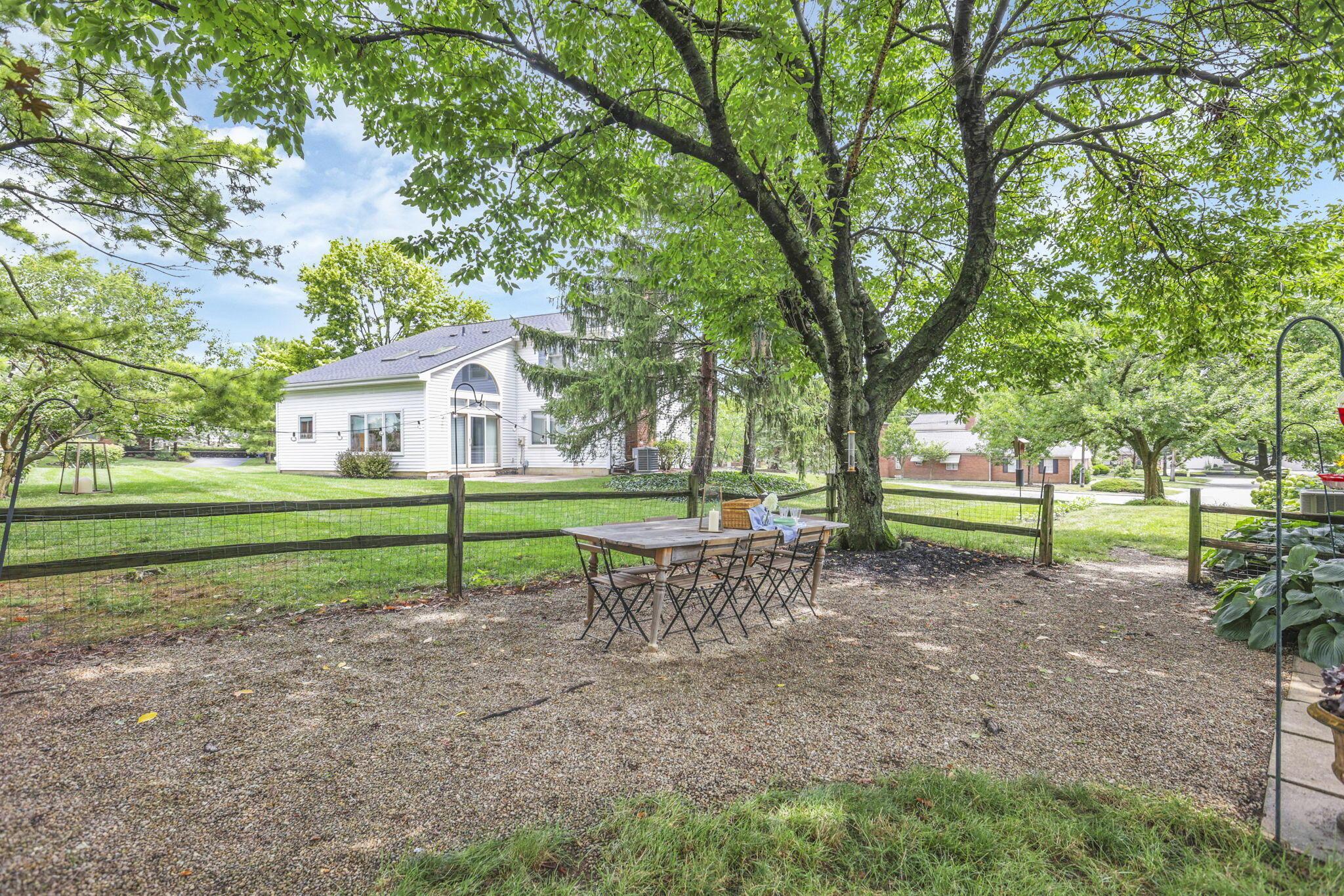 4375 Castleton Road