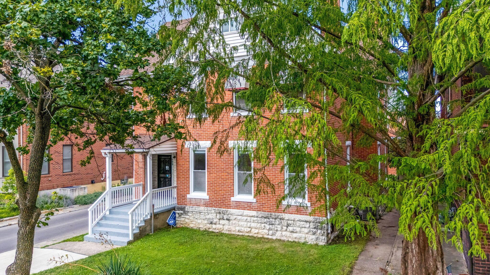 848 Franklin Avenue
