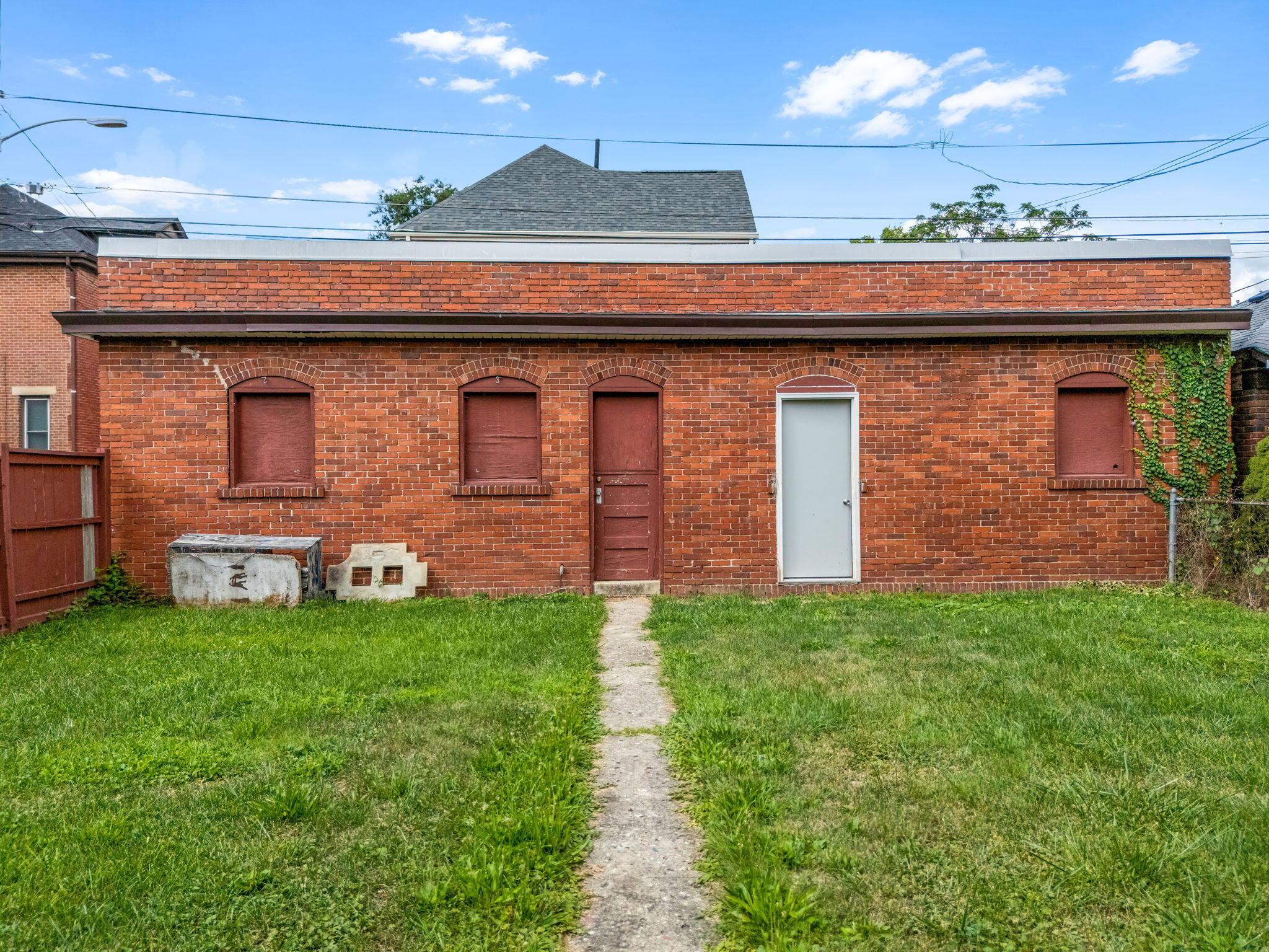 848 Franklin Avenue