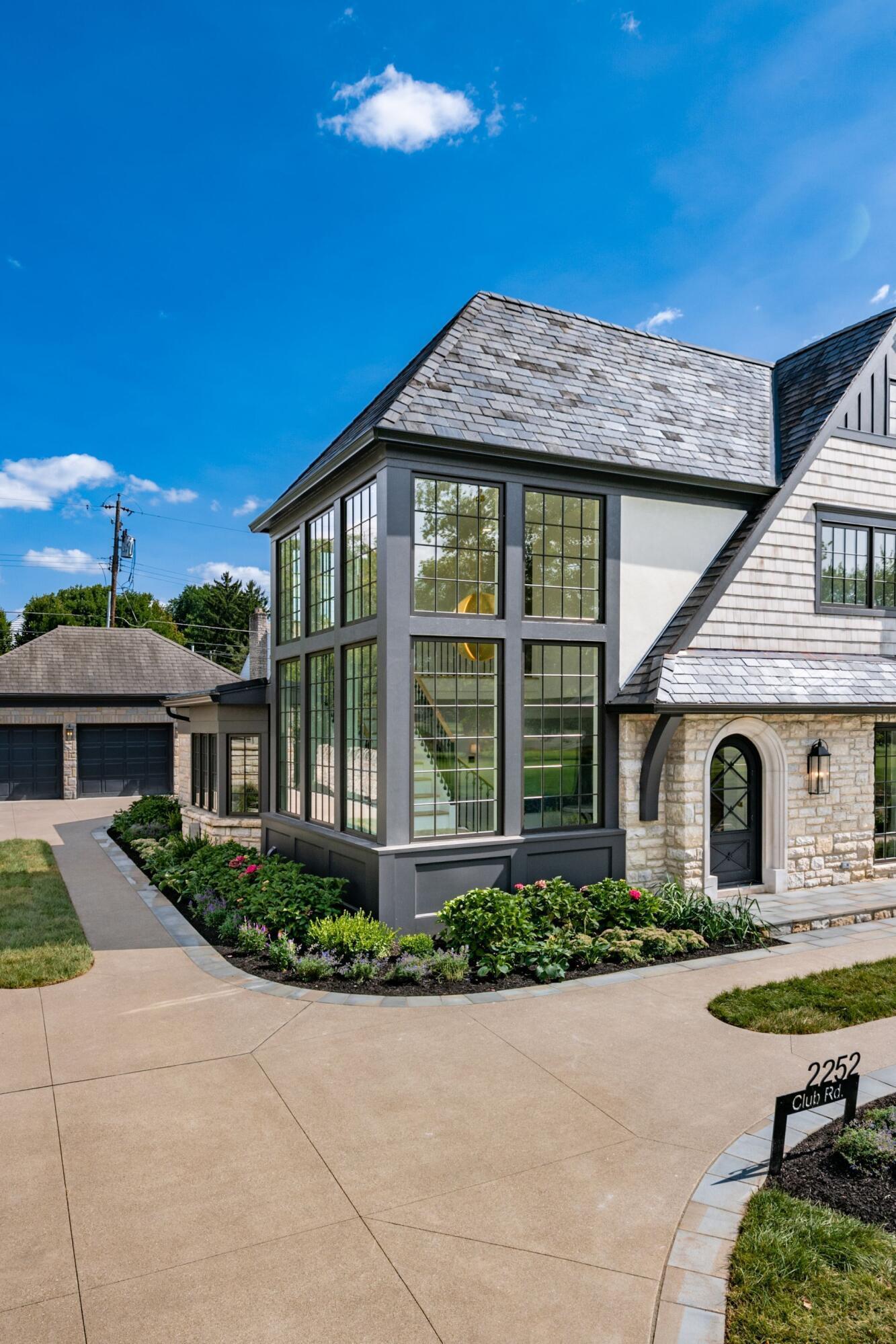 2252 Club Road