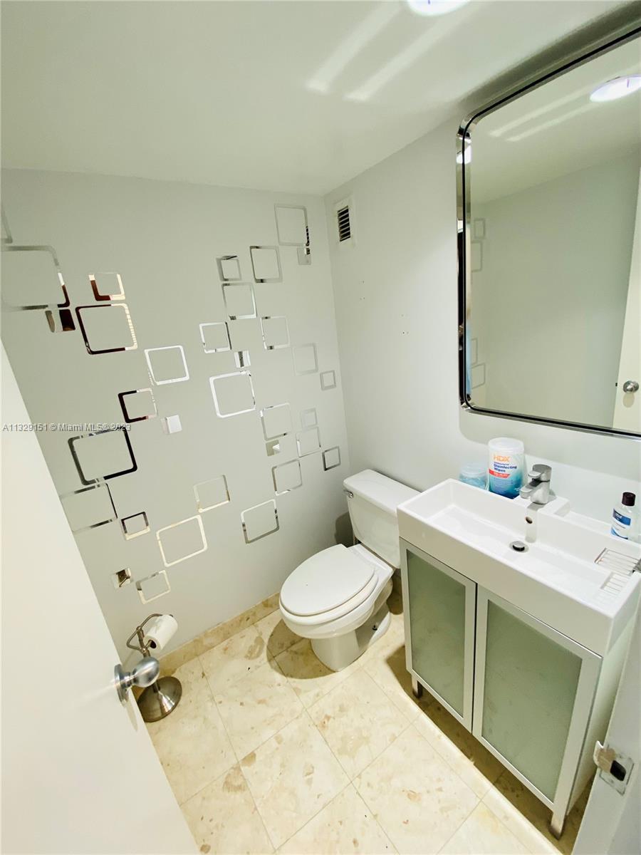 3901 S Ocean Dr # 7X
