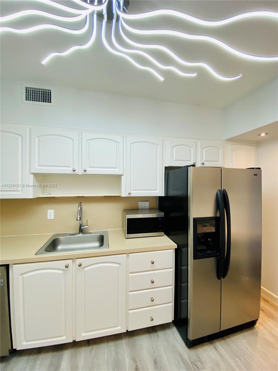 3901 S Ocean Dr # 7X