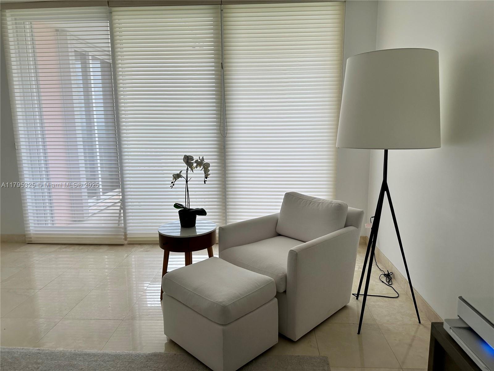 785 Crandon Blvd # 803