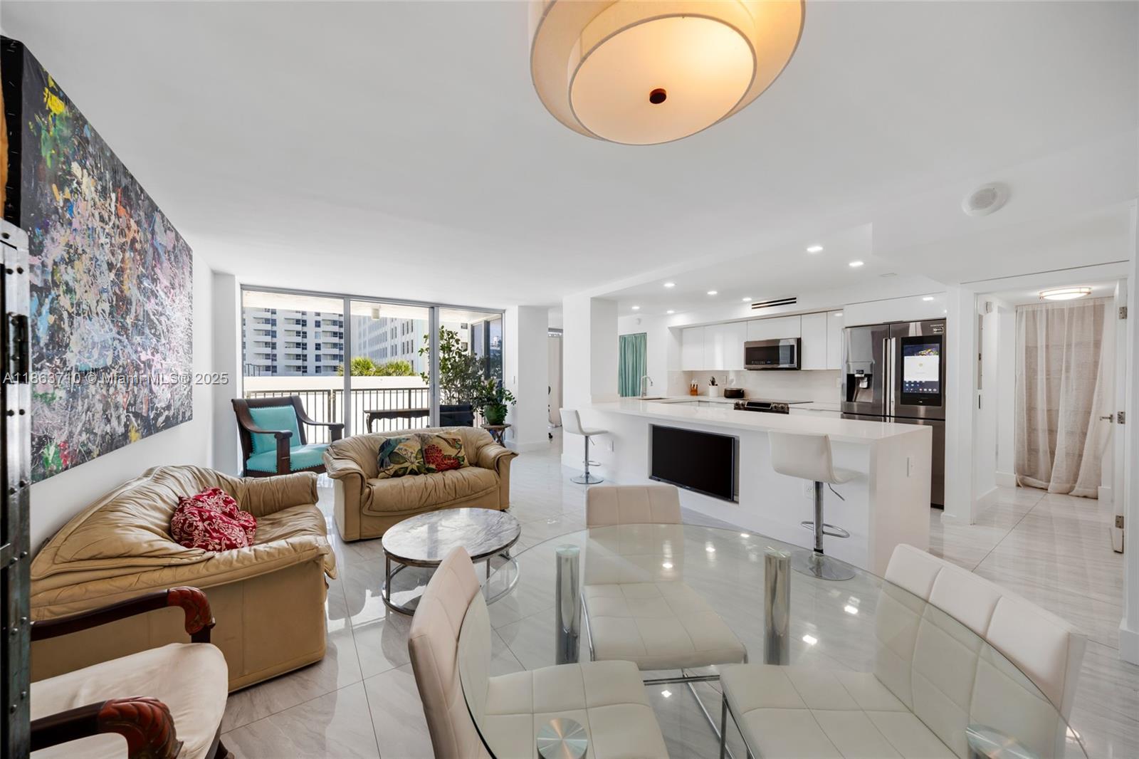 2655 Collins Ave # 407