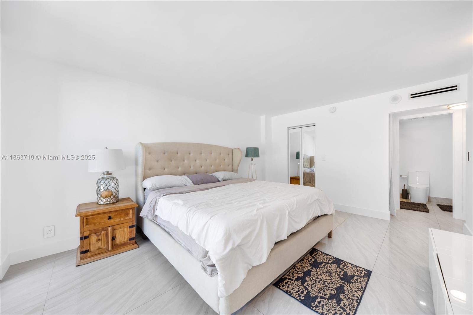 2655 Collins Ave # 407