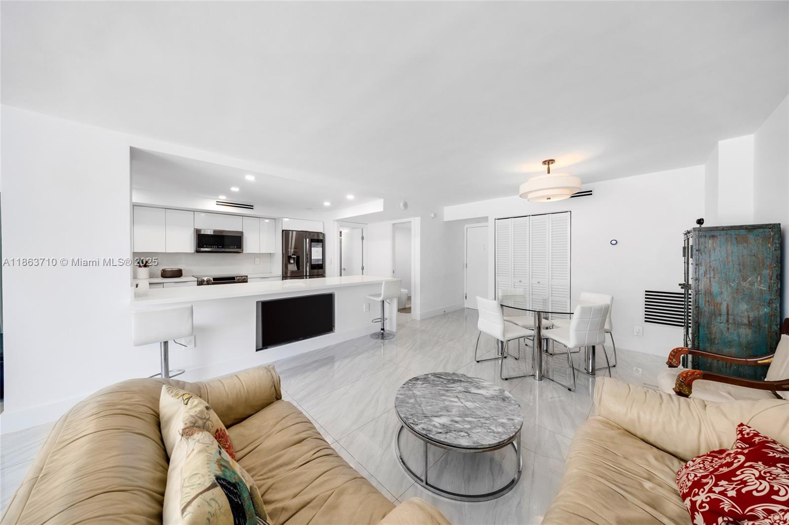 2655 Collins Ave # 407