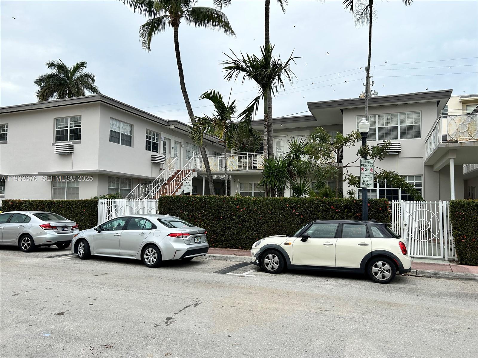 717 Espanola Way # 210